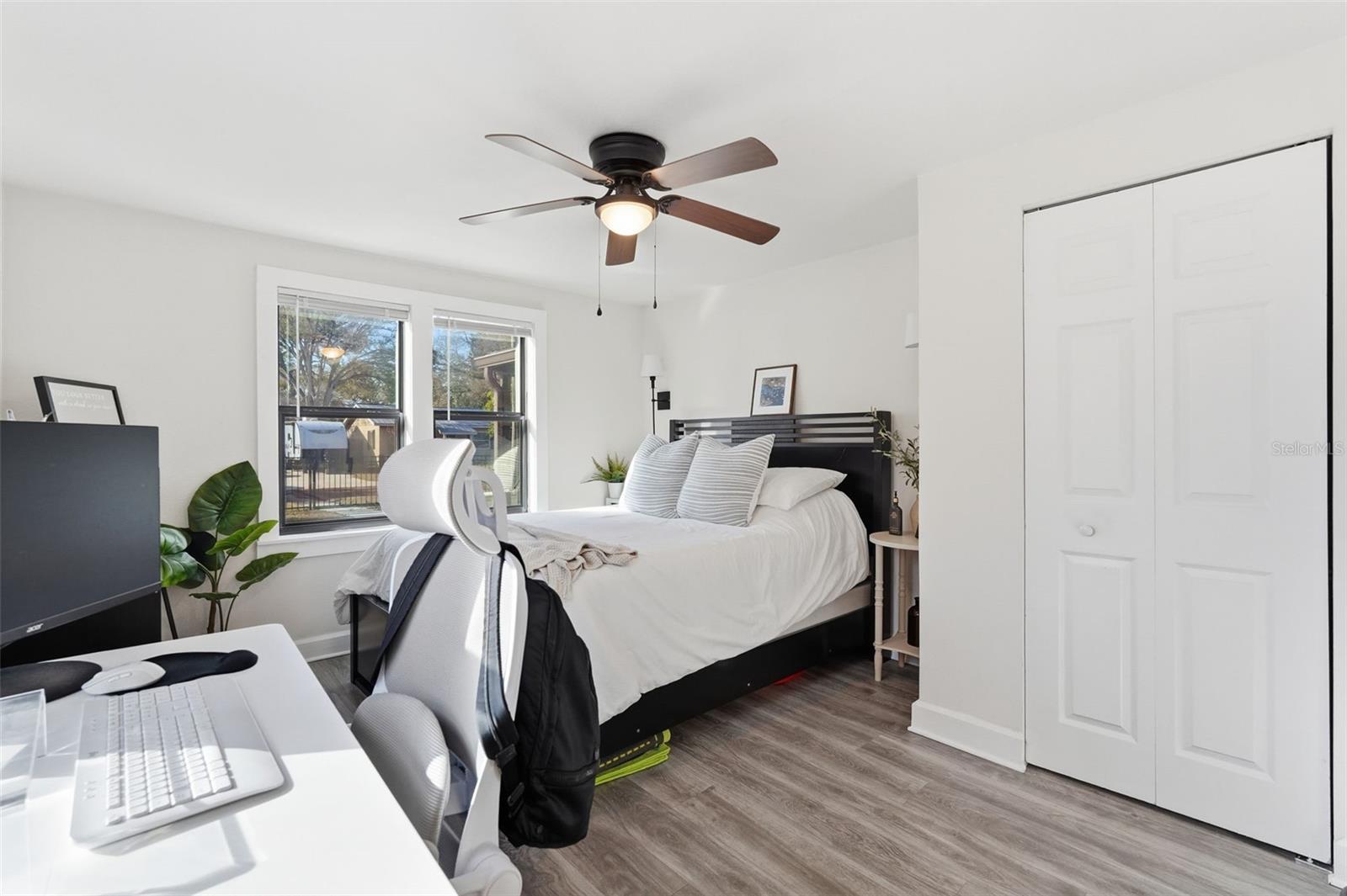 PINECREST PARK - Residential