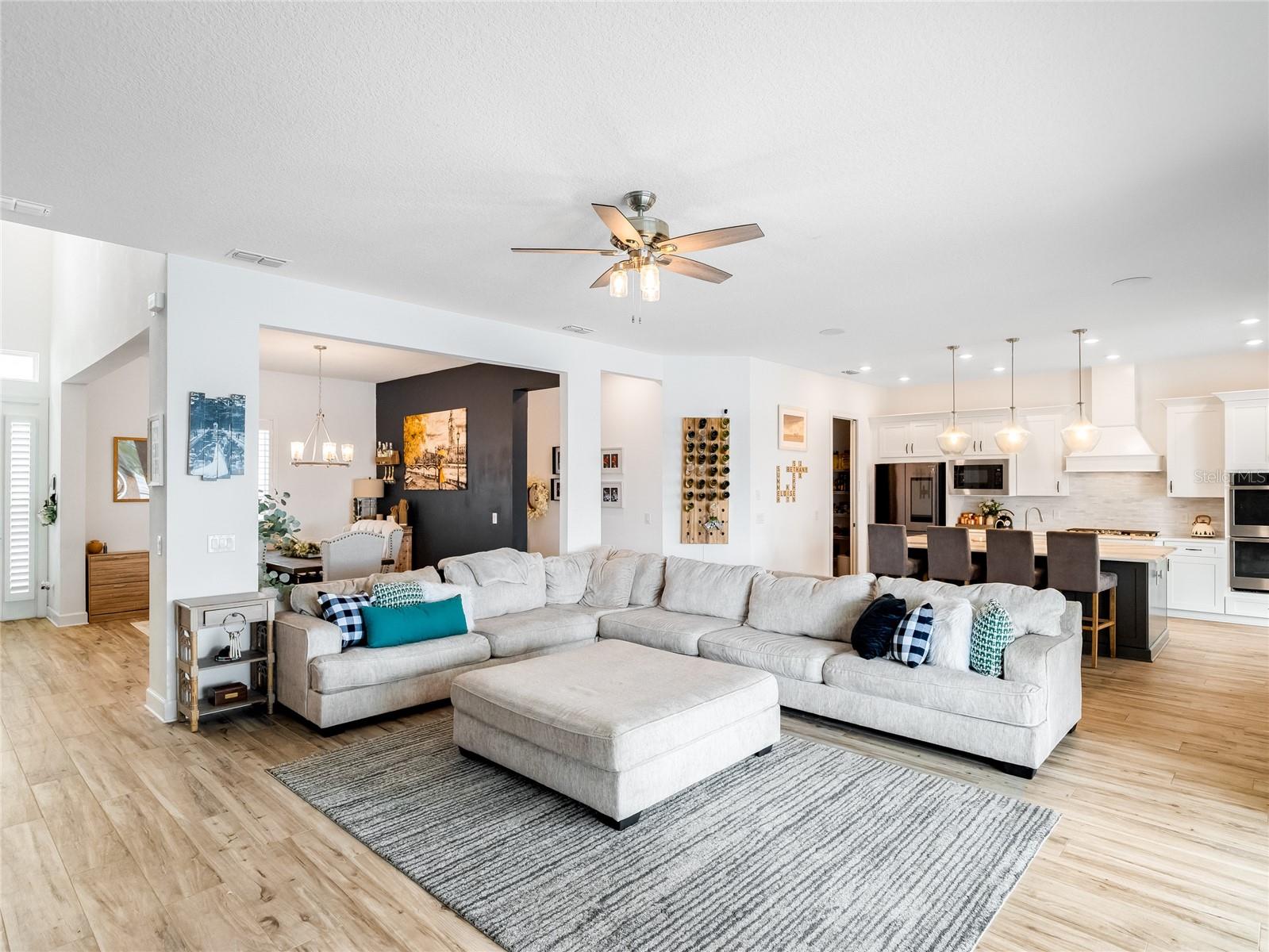 WEST LAKE HANCOCK ESTATES - Residential