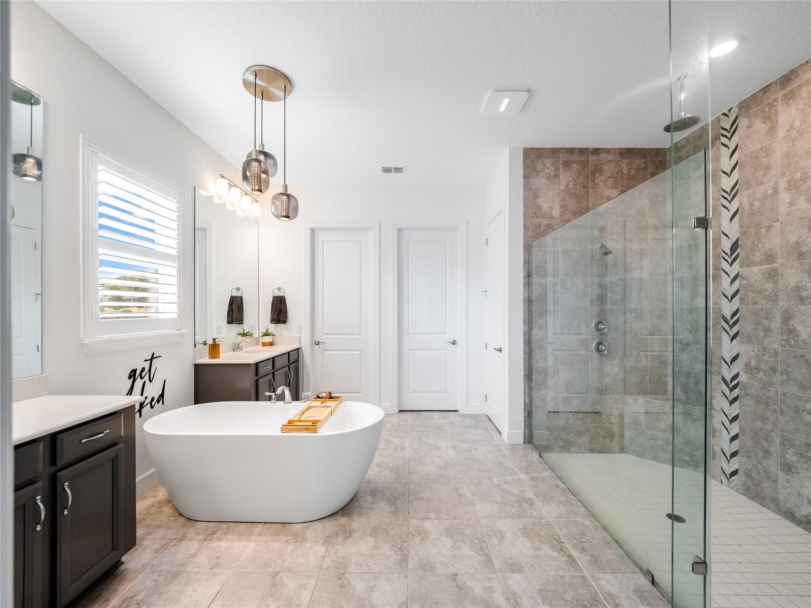 WEST LAKE HANCOCK ESTATES - Residential