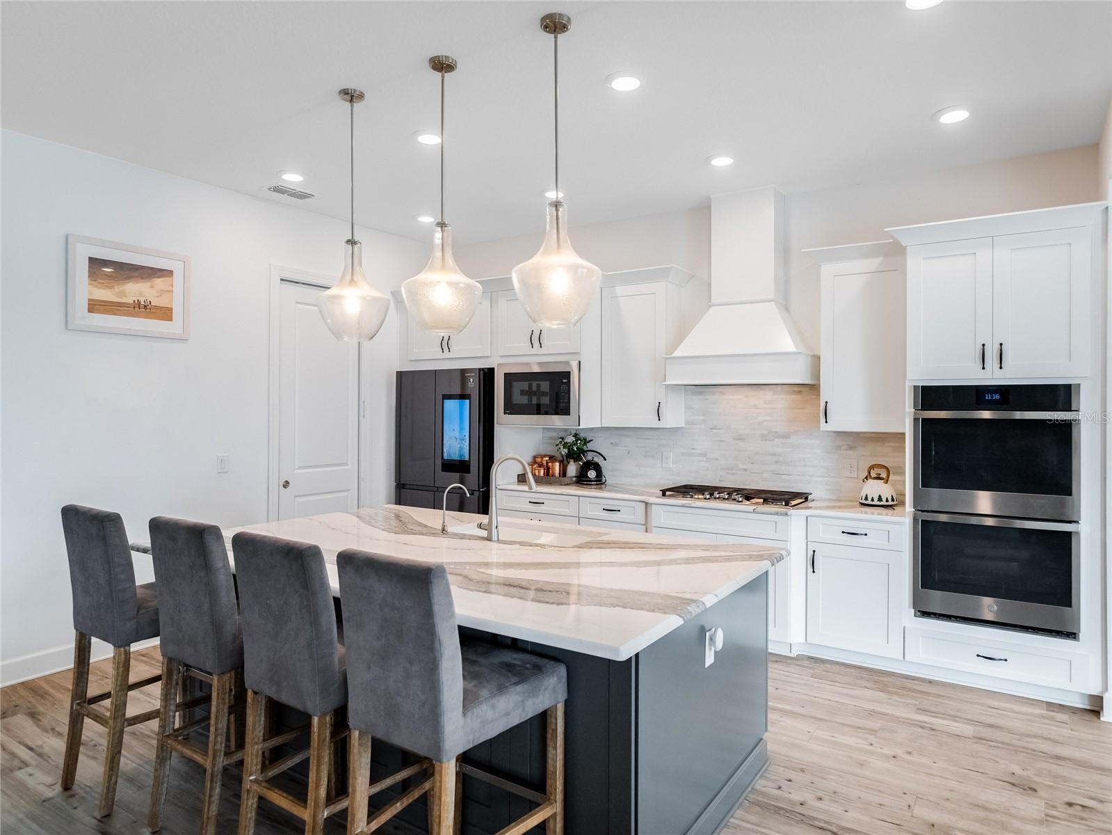 WEST LAKE HANCOCK ESTATES - Residential