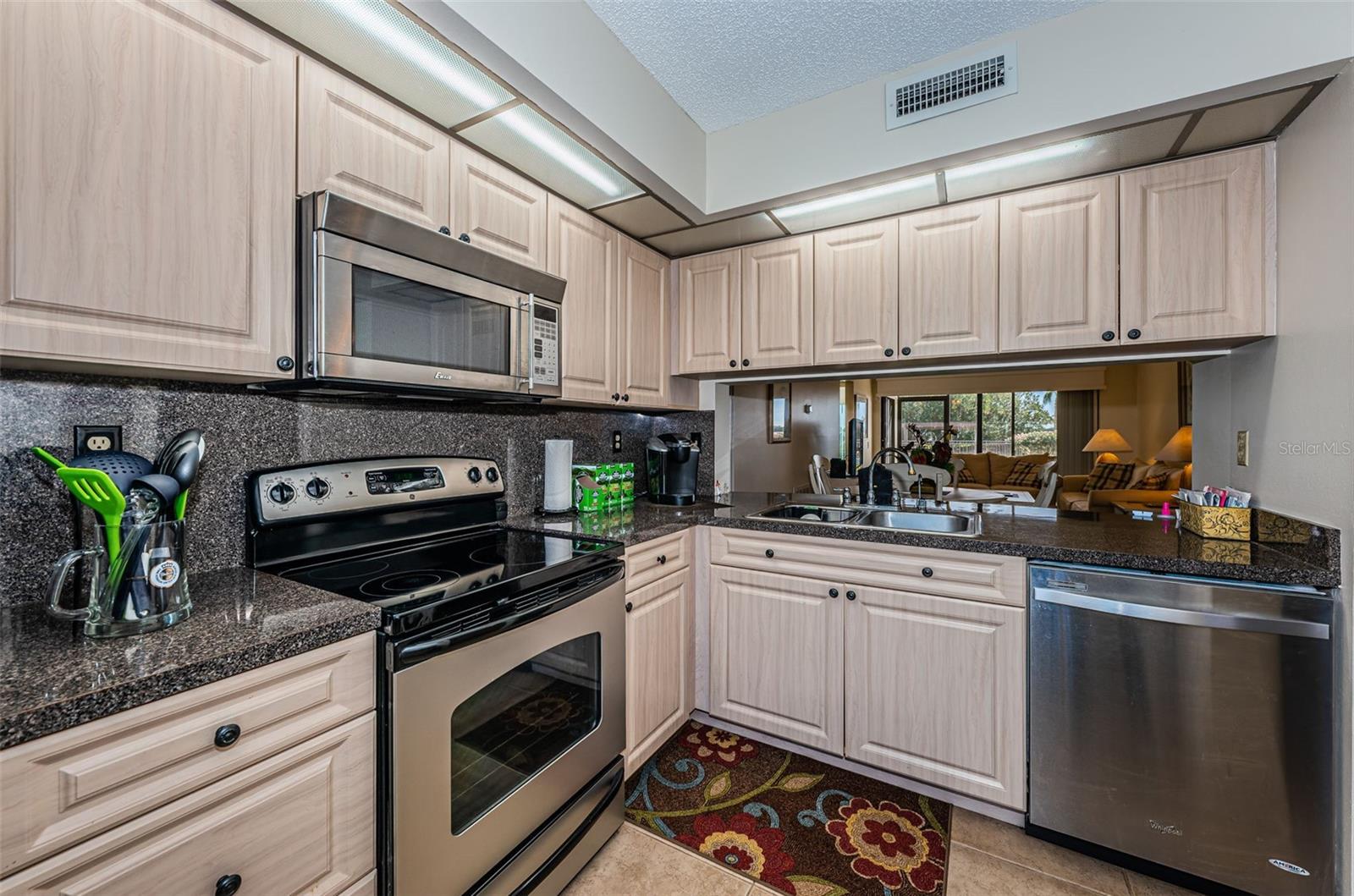 BAHIA DEL MAR IV - Residential