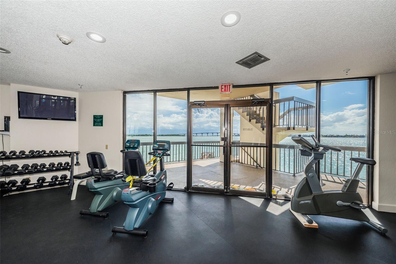 BAHIA DEL MAR IV - Residential