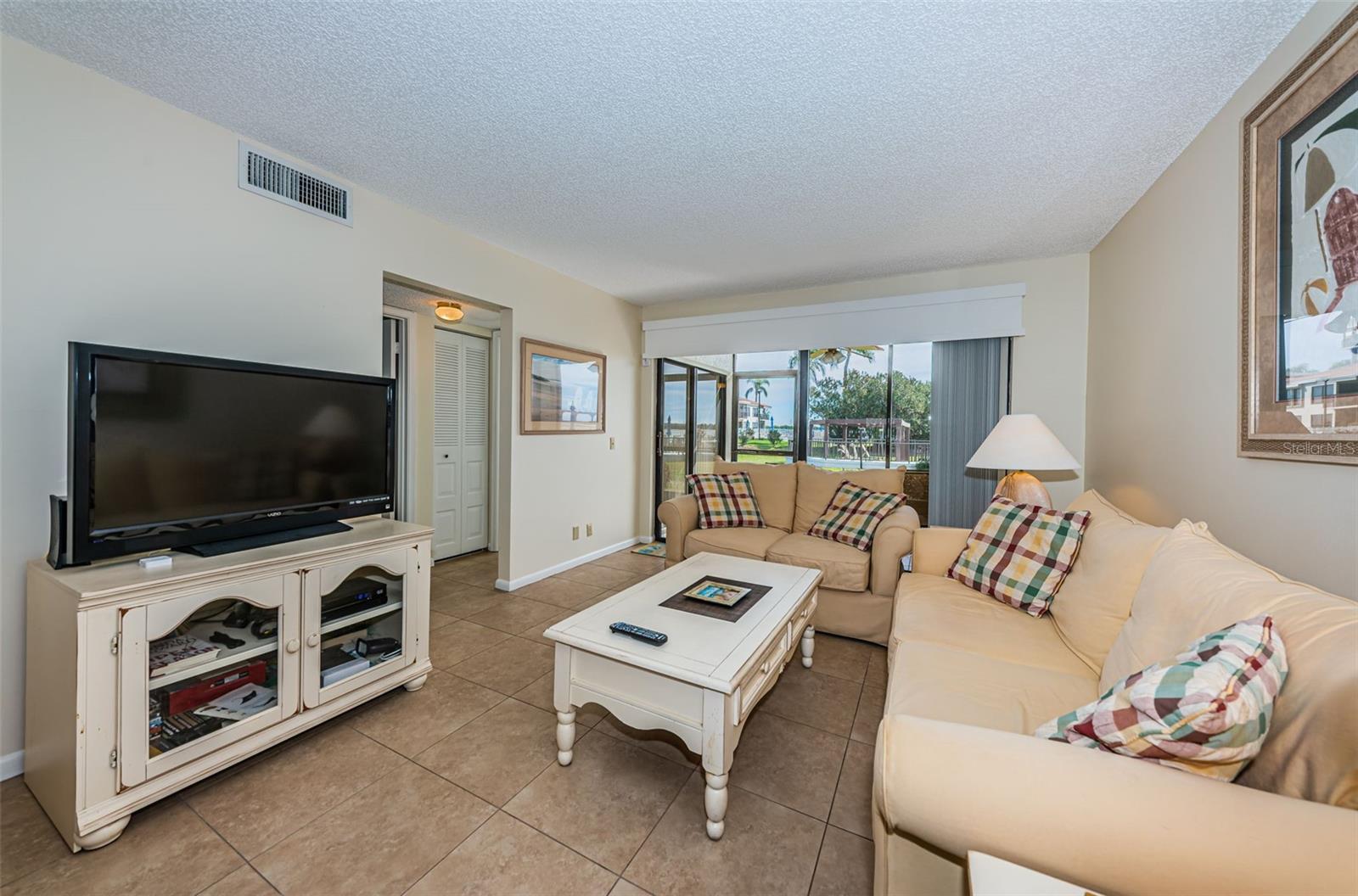 BAHIA DEL MAR IV - Residential