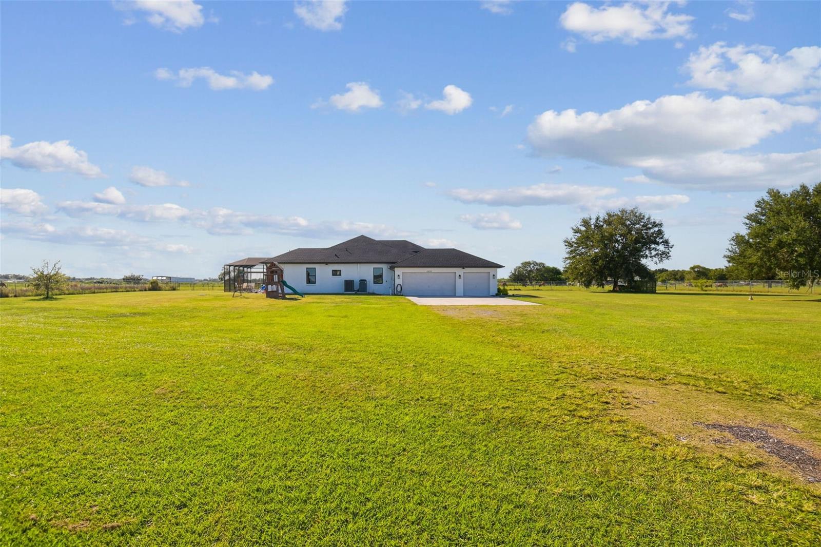 SETH COUNTRY TRACTS - Residential