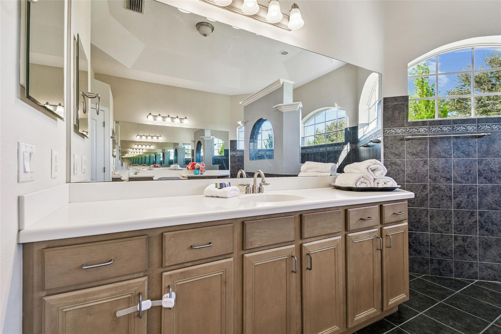 SETH COUNTRY TRACTS - Residential