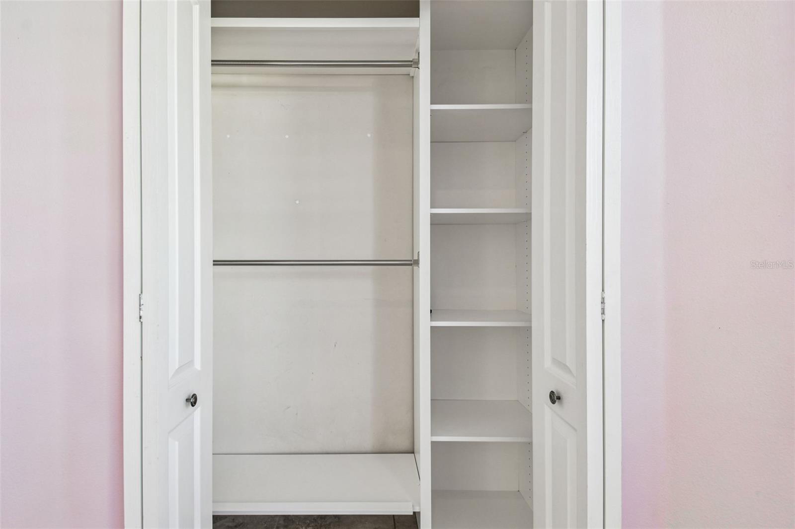 SETH COUNTRY TRACTS - Residential