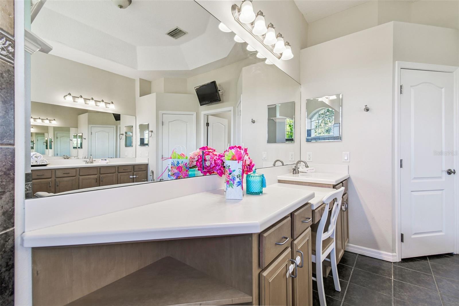 SETH COUNTRY TRACTS - Residential