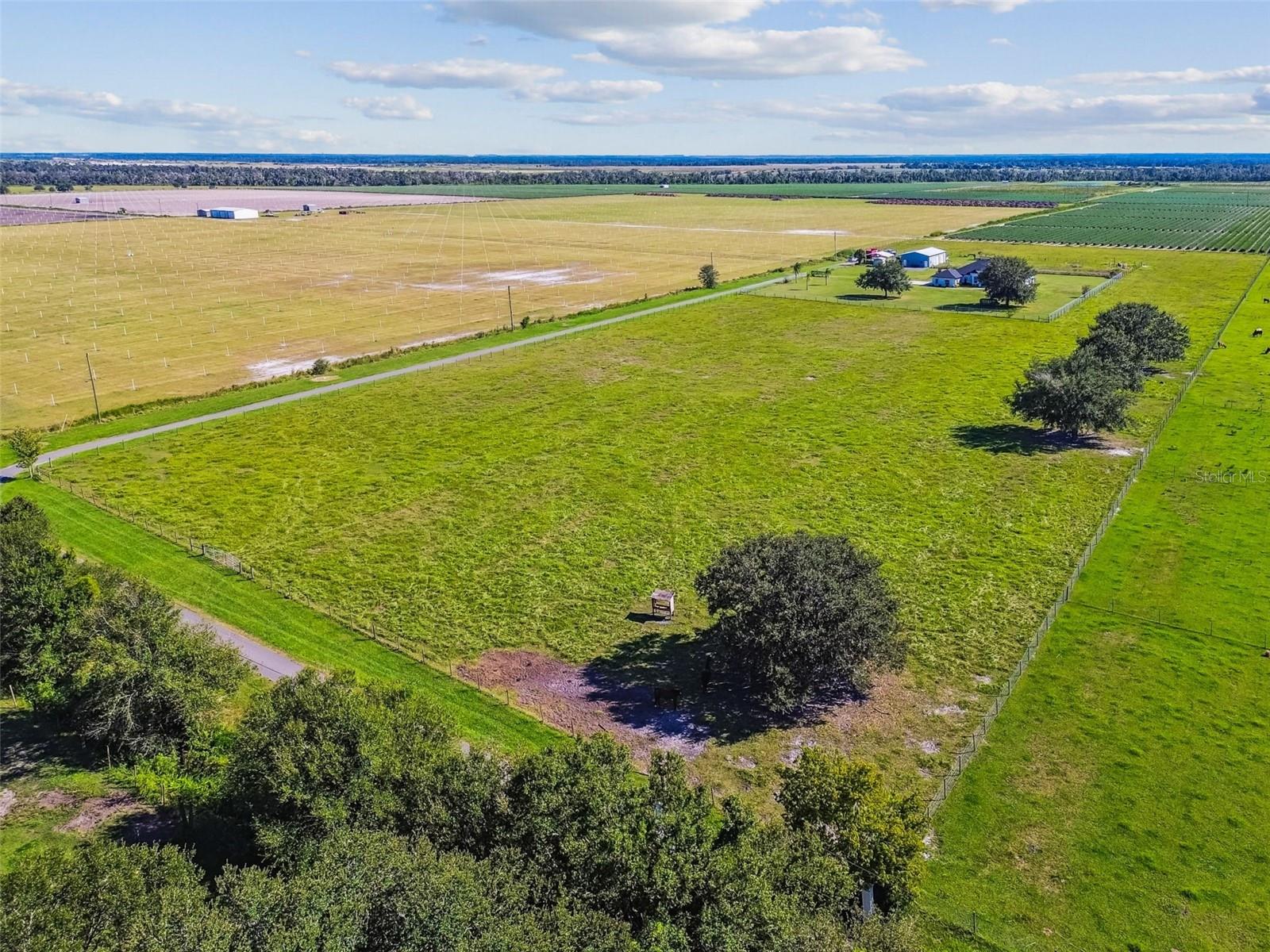 SETH COUNTRY TRACTS - Residential