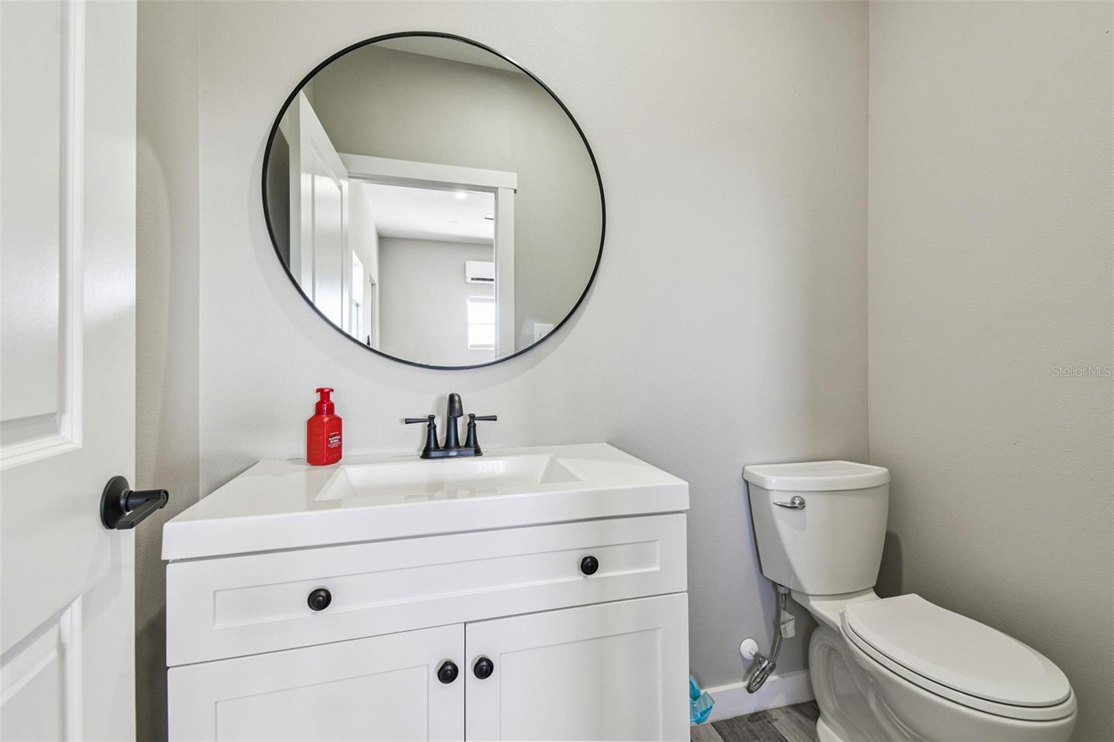 SETH COUNTRY TRACTS - Residential