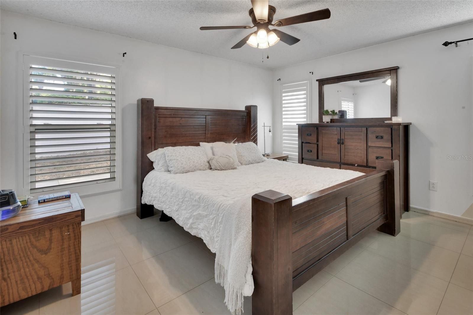 BLUE SPGS VILLAS - Residential