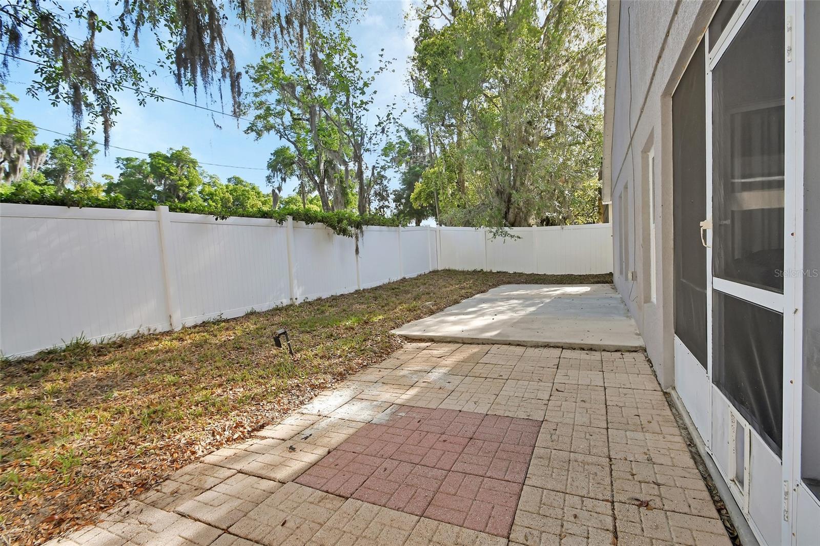 BLUE SPGS VILLAS - Residential