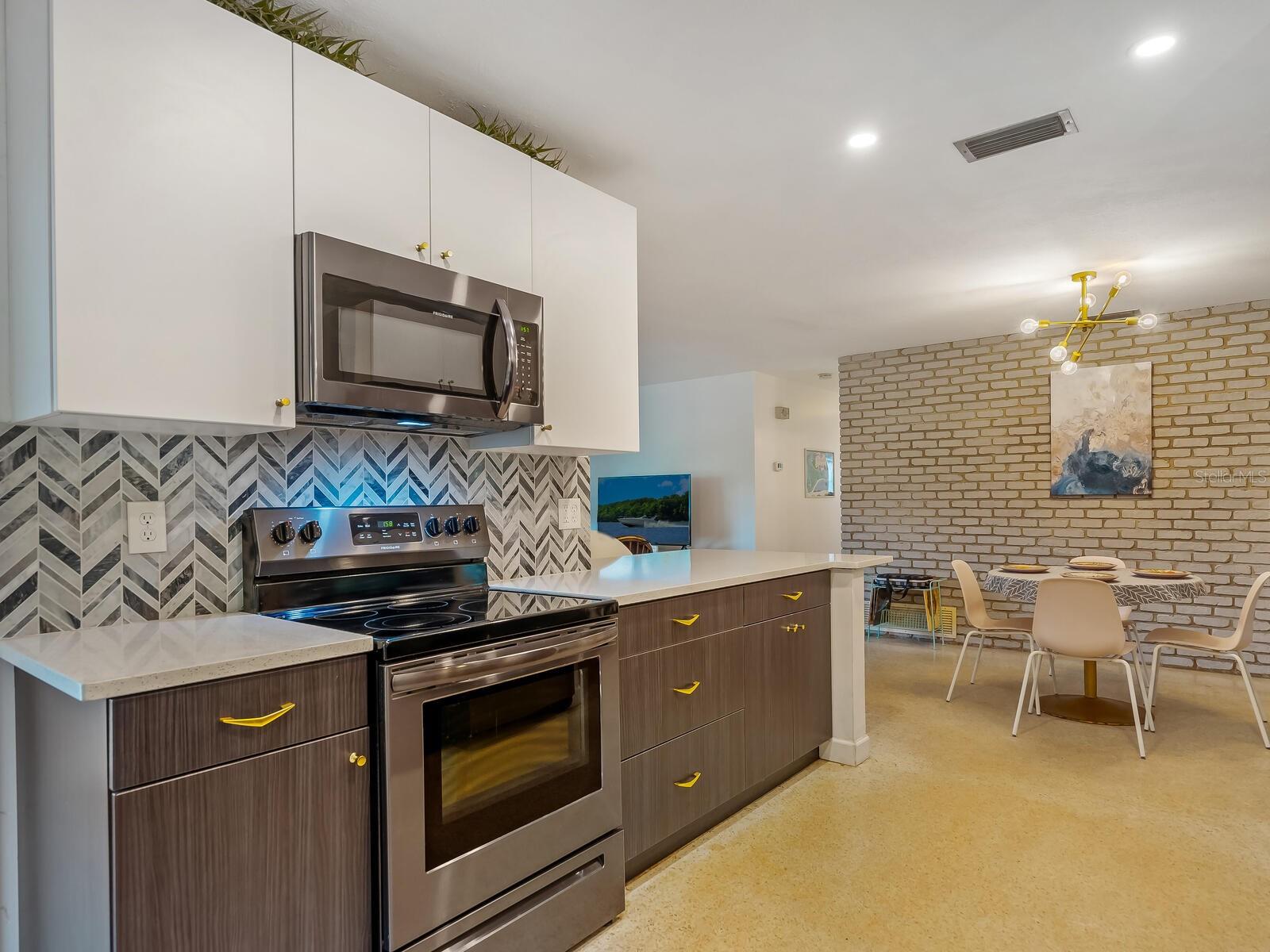 TUTTLE HEIGHTS - Residential