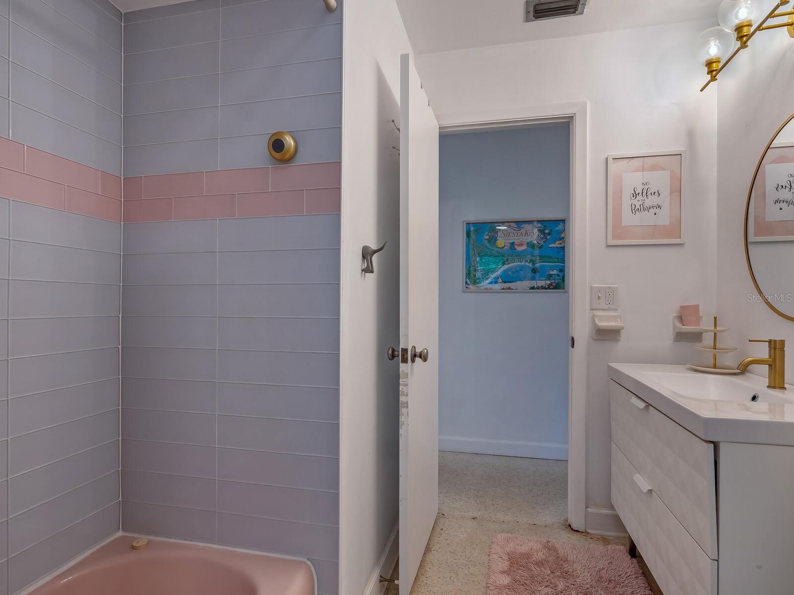 TUTTLE HEIGHTS - Residential