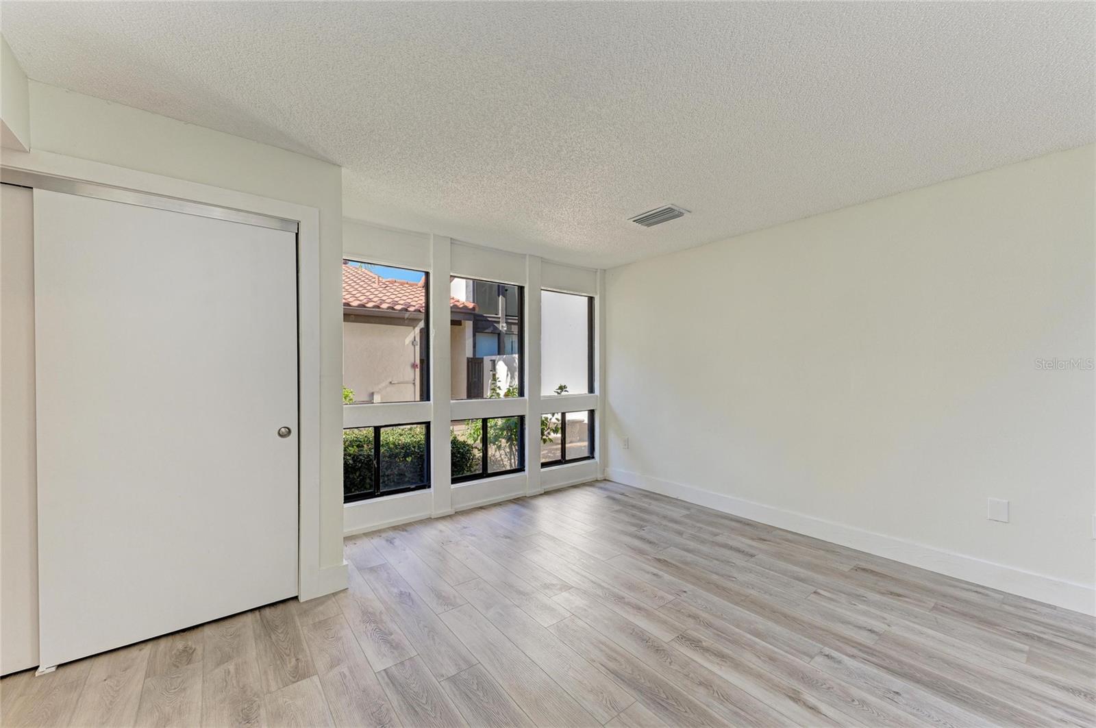 EMBASSY VILLAS - Residential