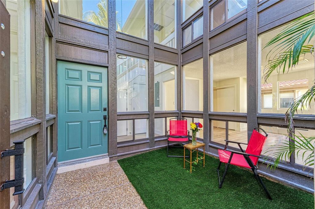 Photo of 800 S Blvd Of The Presidents #9, Sarasota, FL 34236 (MLS # A4679732)