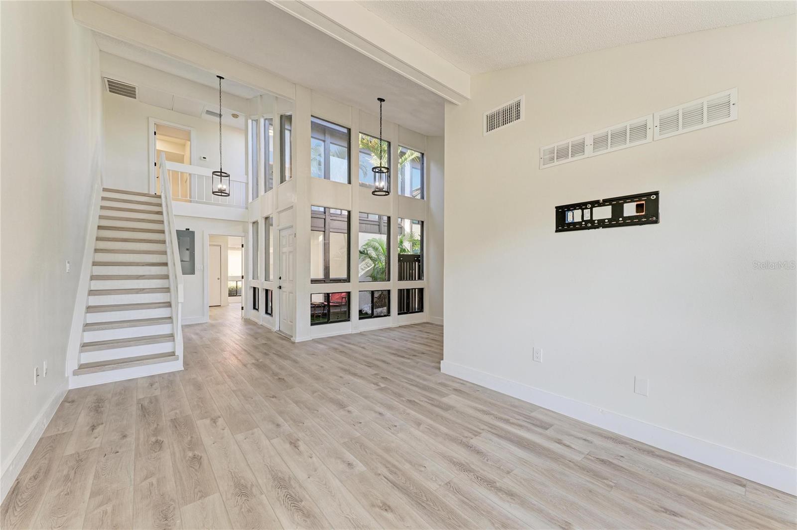 EMBASSY VILLAS - Residential