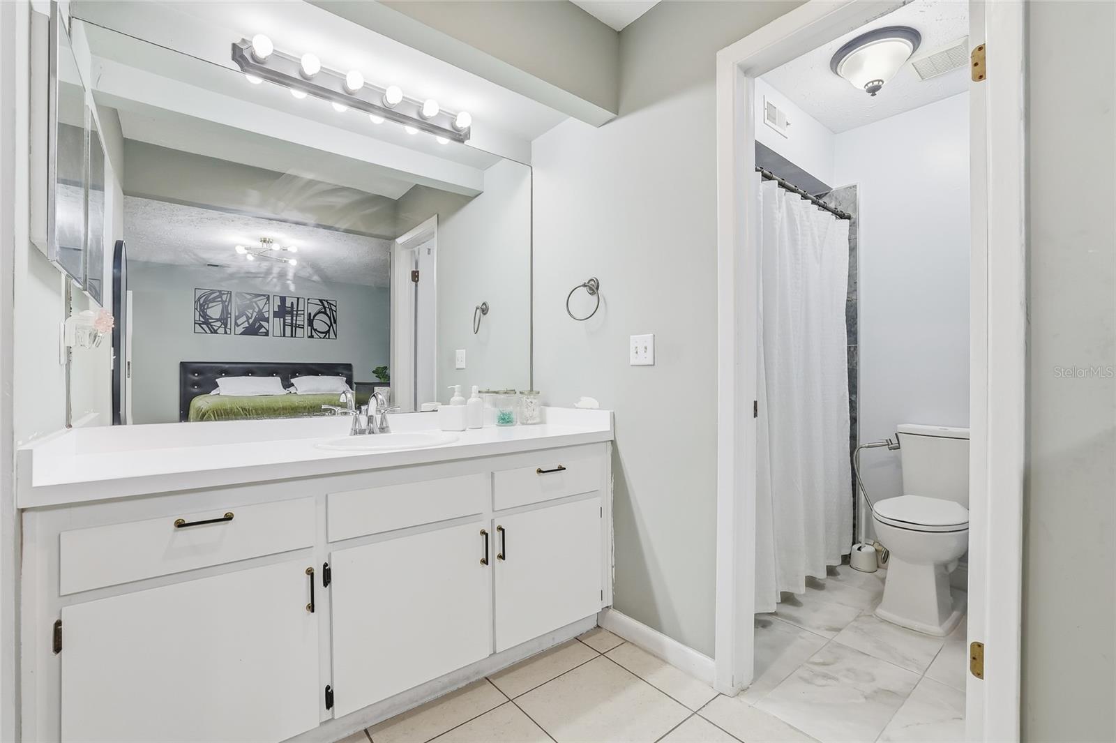 OXD/COUNTRY RUN UNIT 1 - Residential