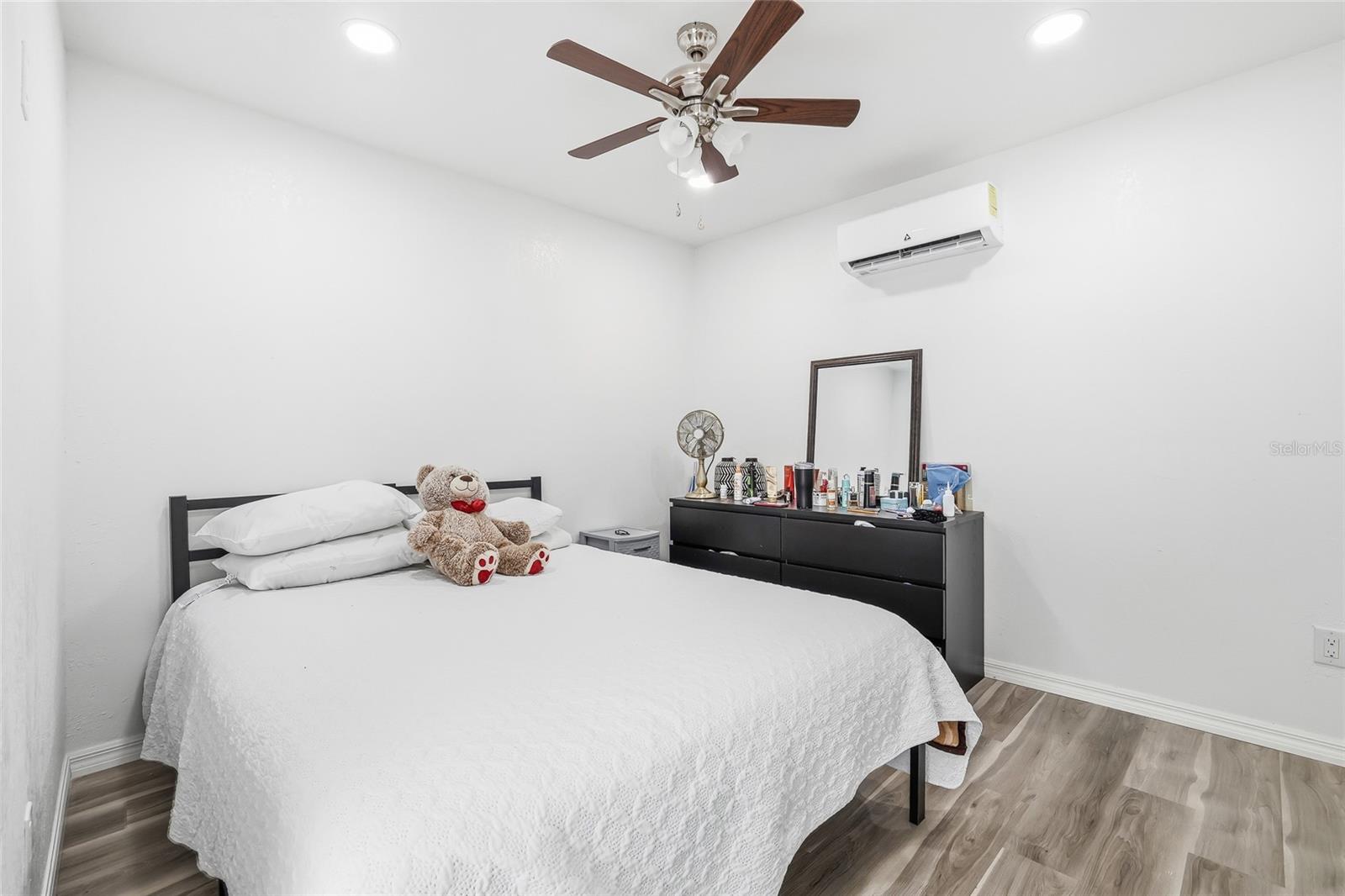 OXD/COUNTRY RUN UNIT 1 - Residential