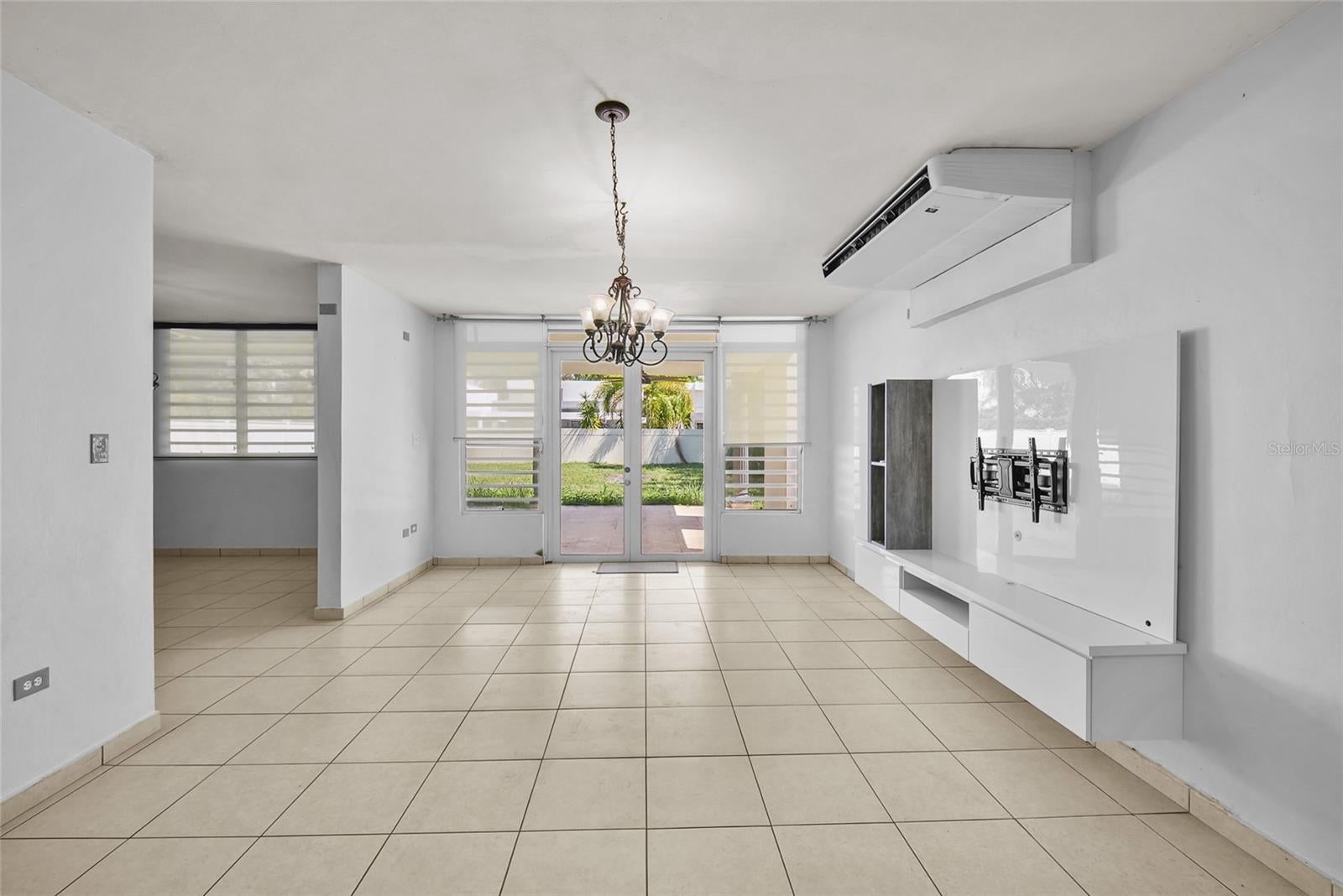 2623 CALLE PALMA DE SIERRA