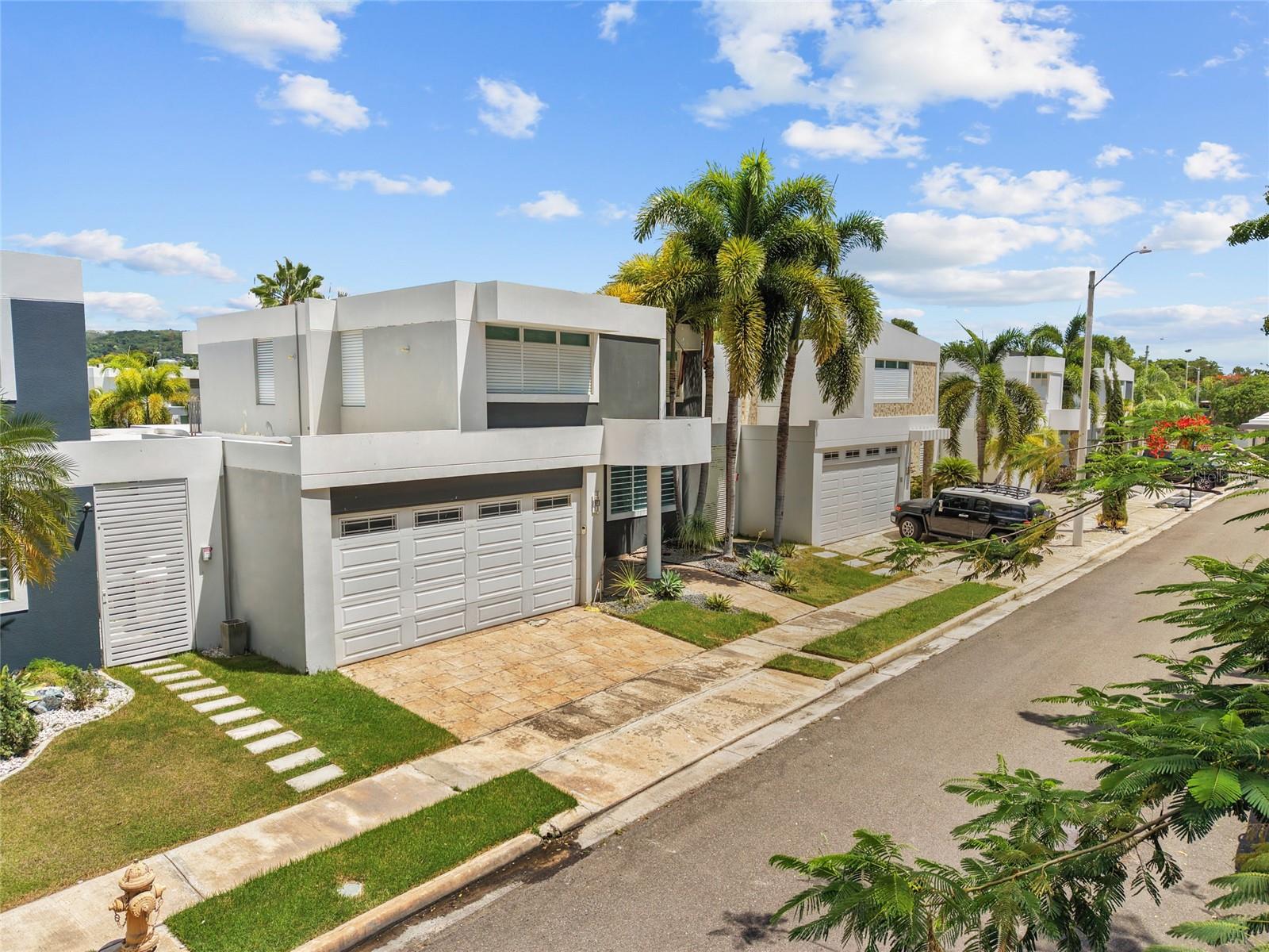 2623 CALLE PALMA DE SIERRA
