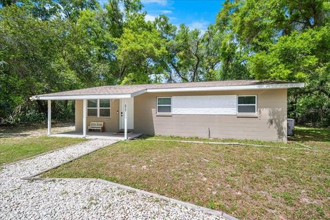 Photo of 517 E Main Street, Bronson, FL 32621 (MLS # GC539095)