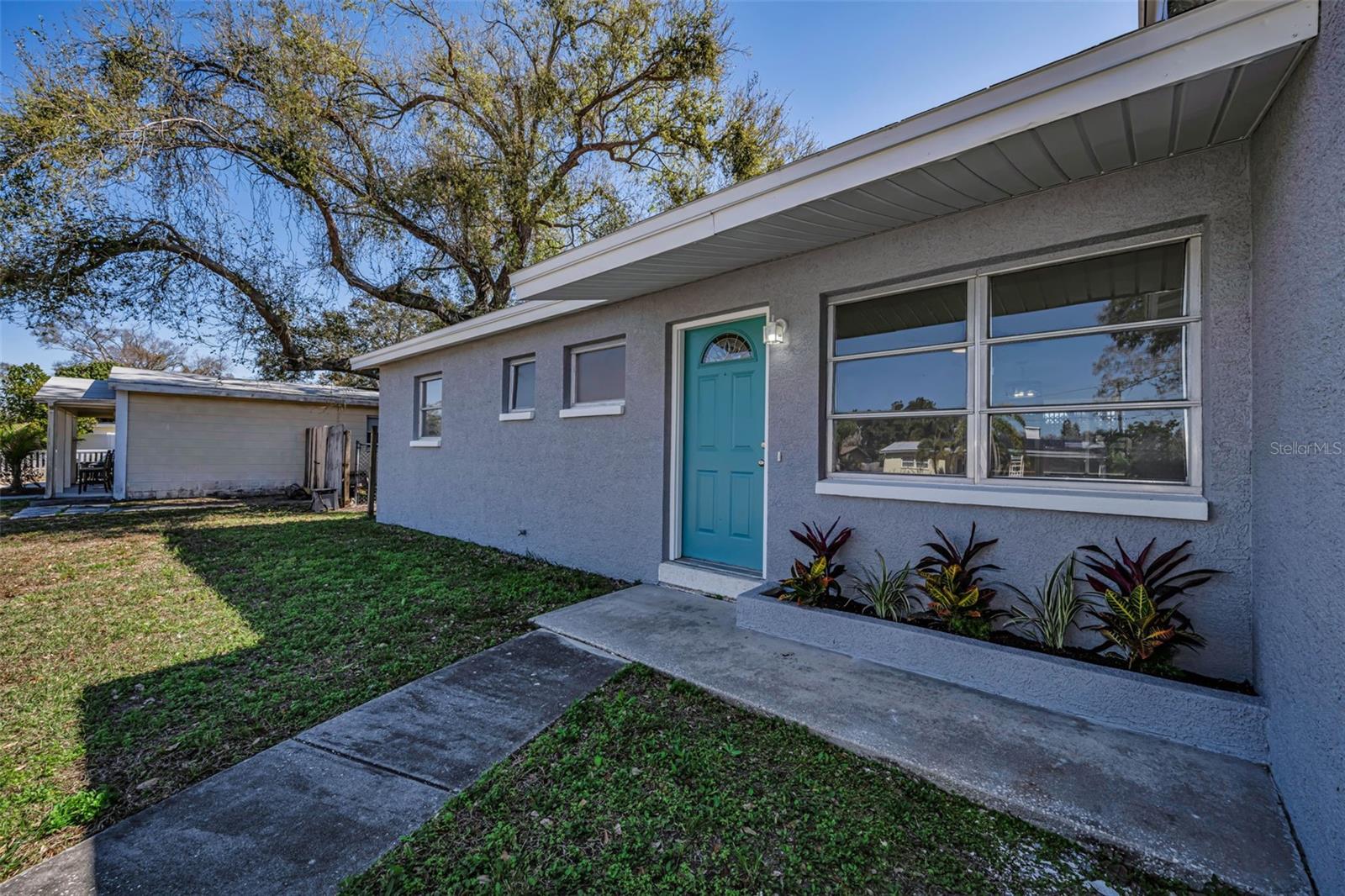 JEFFERSON MANOR - Residential