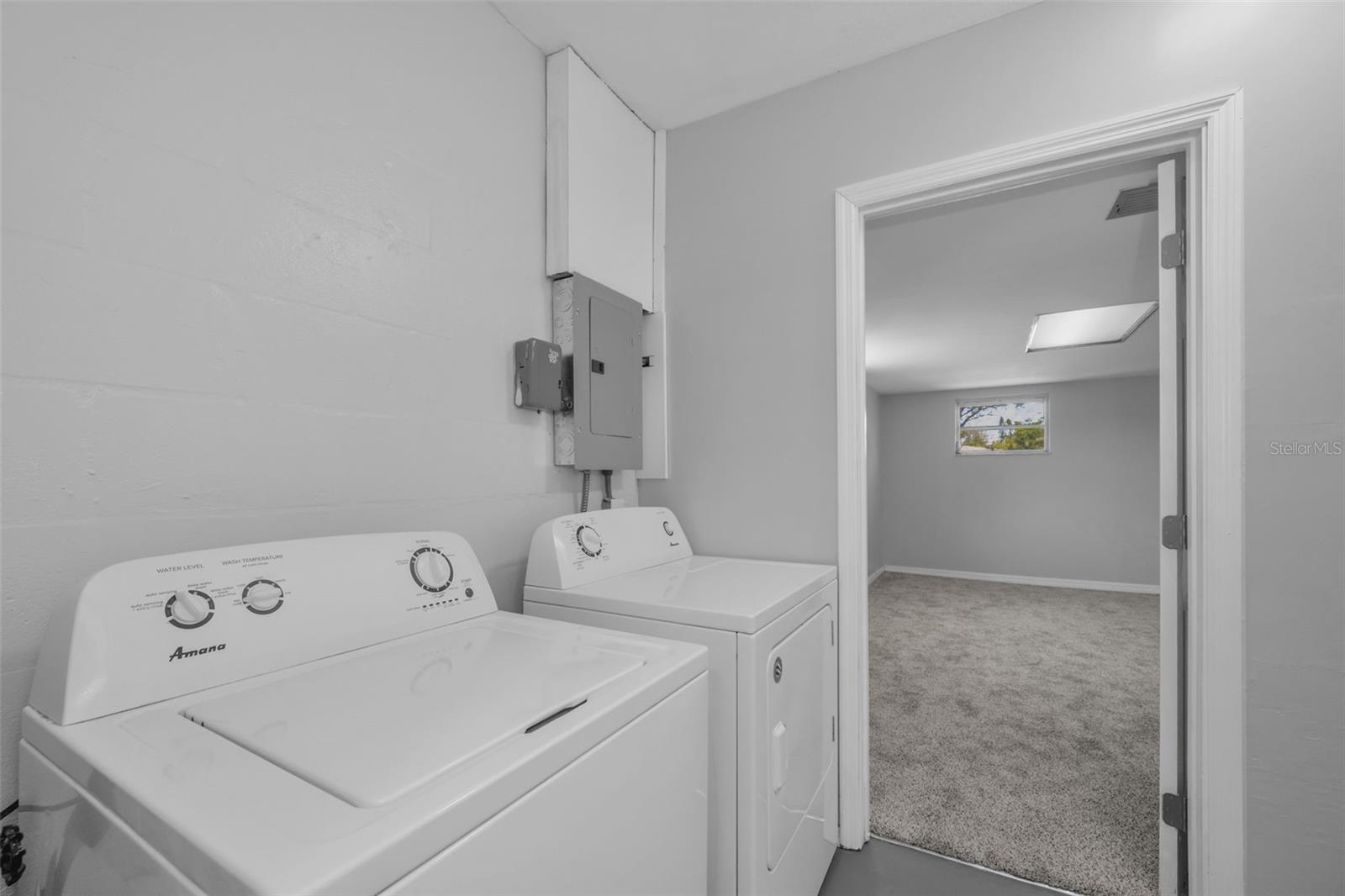 JEFFERSON MANOR - Residential