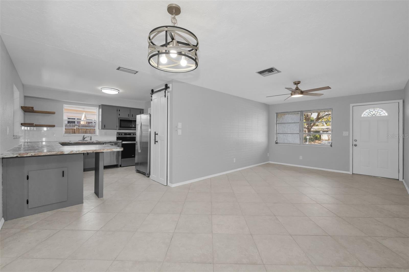 JEFFERSON MANOR - Residential