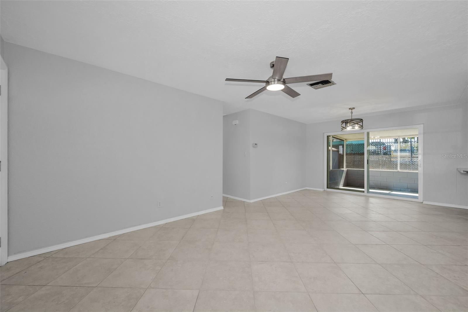 JEFFERSON MANOR - Residential