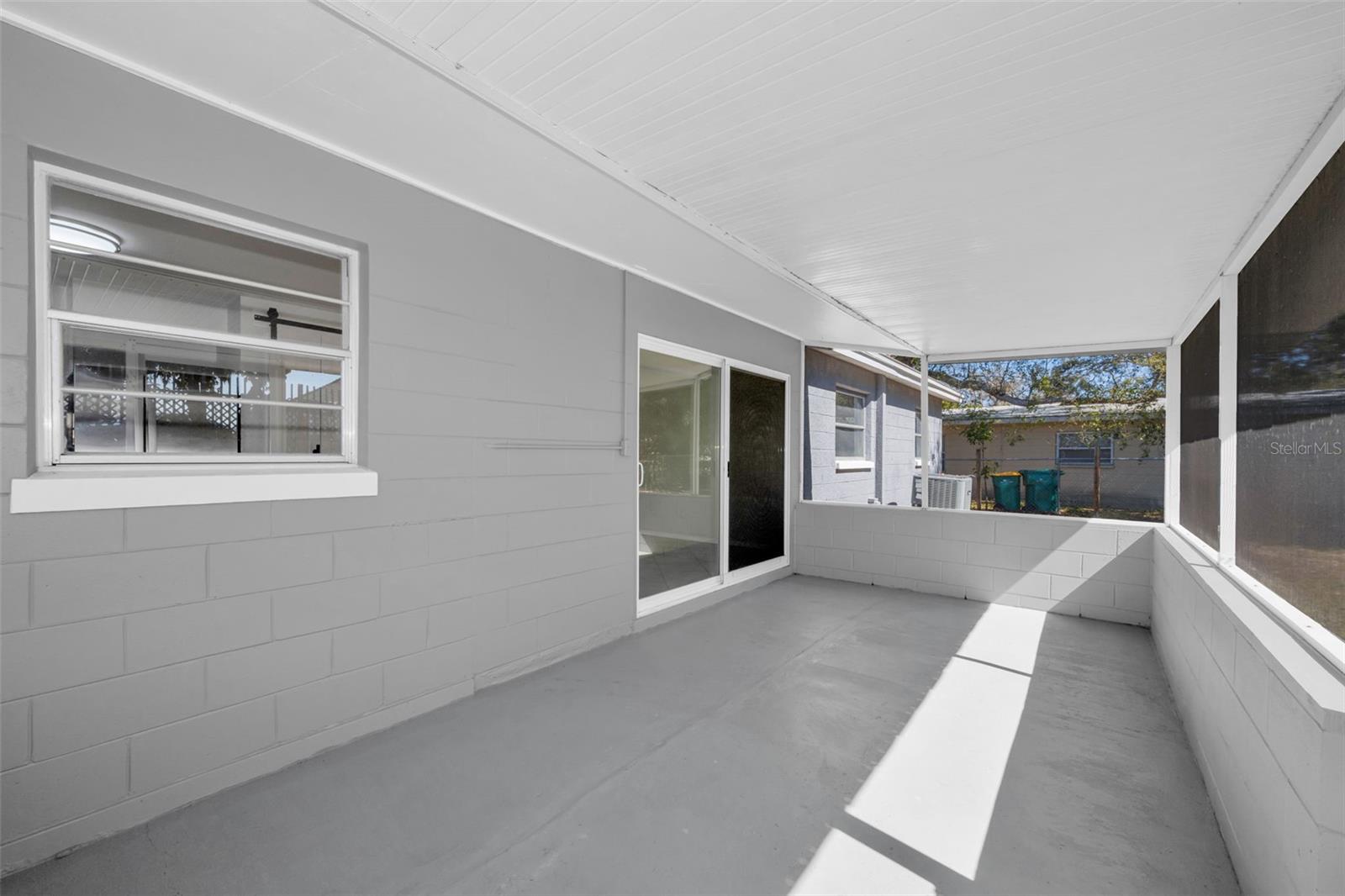 JEFFERSON MANOR - Residential