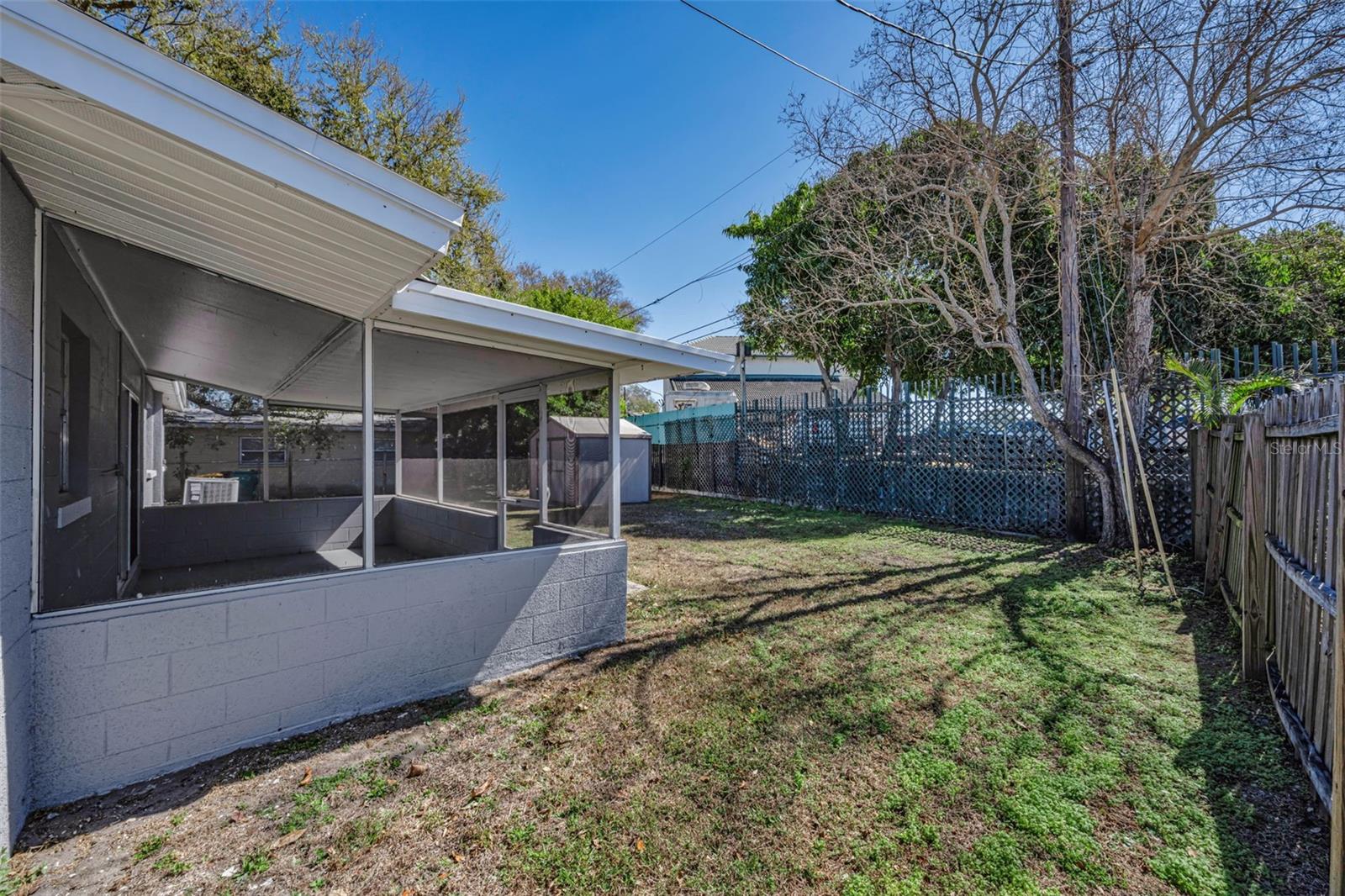 JEFFERSON MANOR - Residential