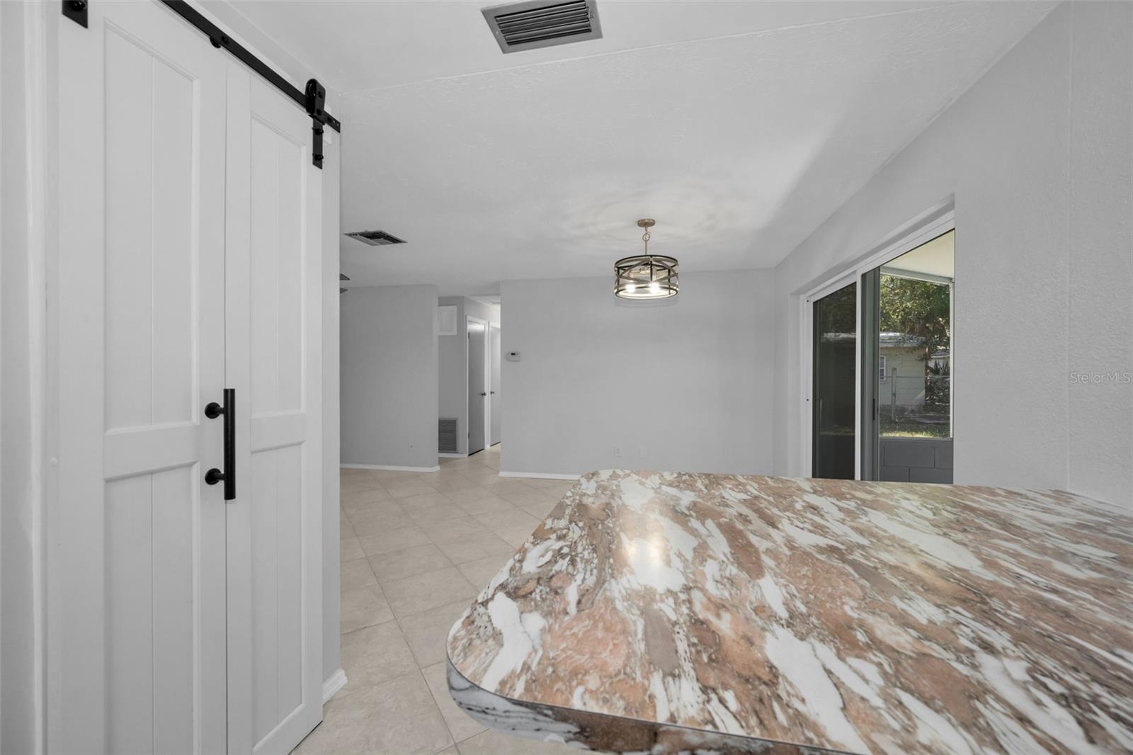 JEFFERSON MANOR - Residential