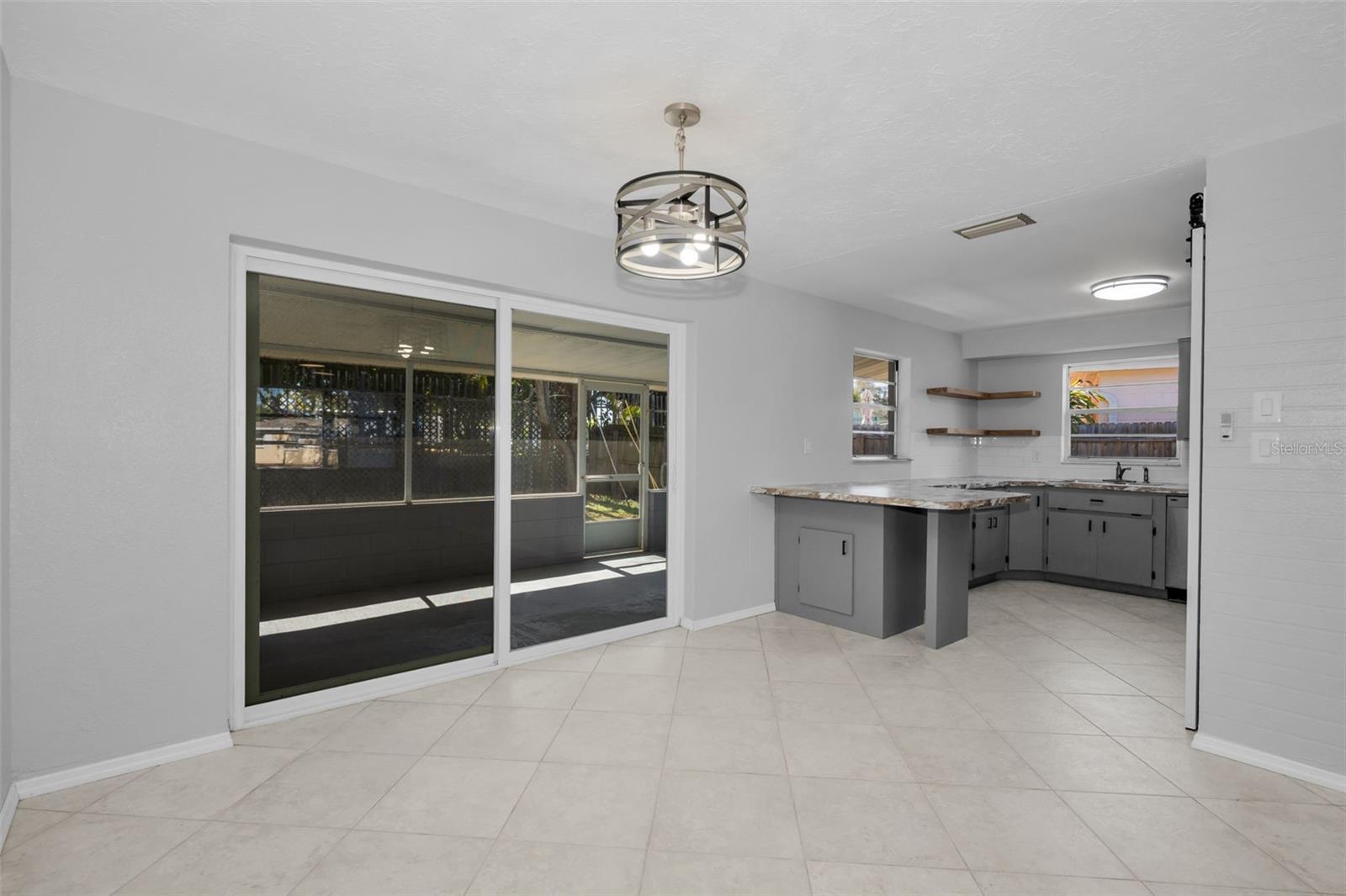 JEFFERSON MANOR - Residential