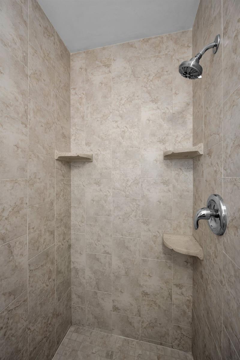 JEFFERSON MANOR - Residential