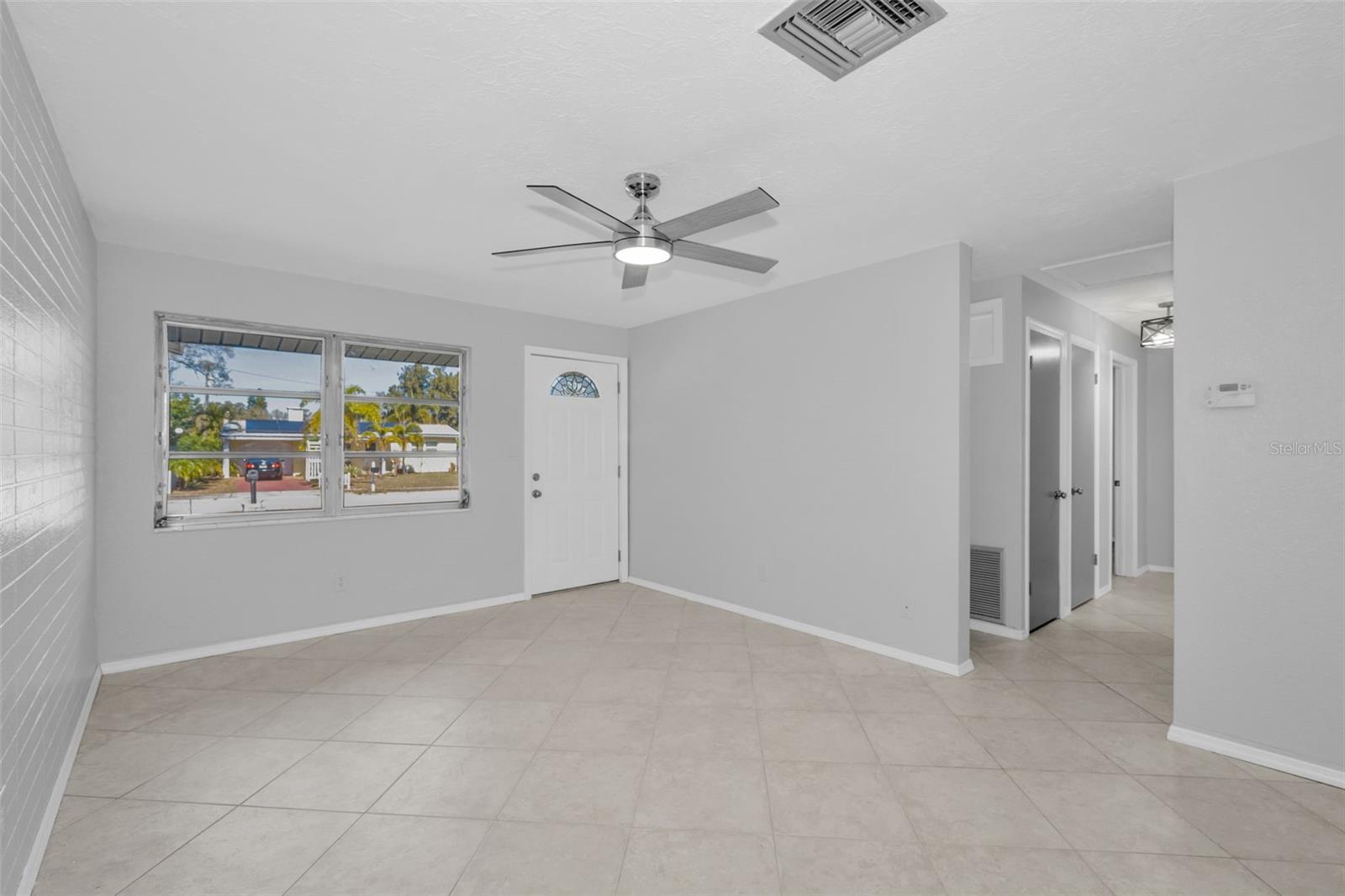 JEFFERSON MANOR - Residential