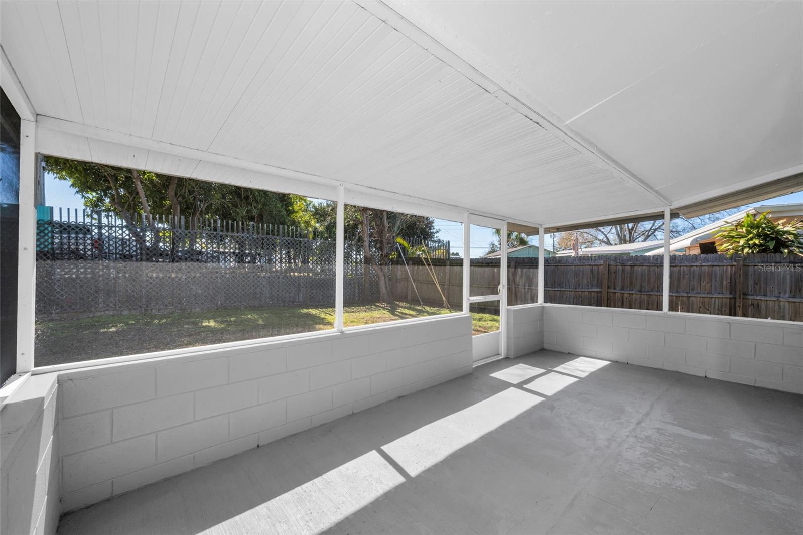 JEFFERSON MANOR - Residential