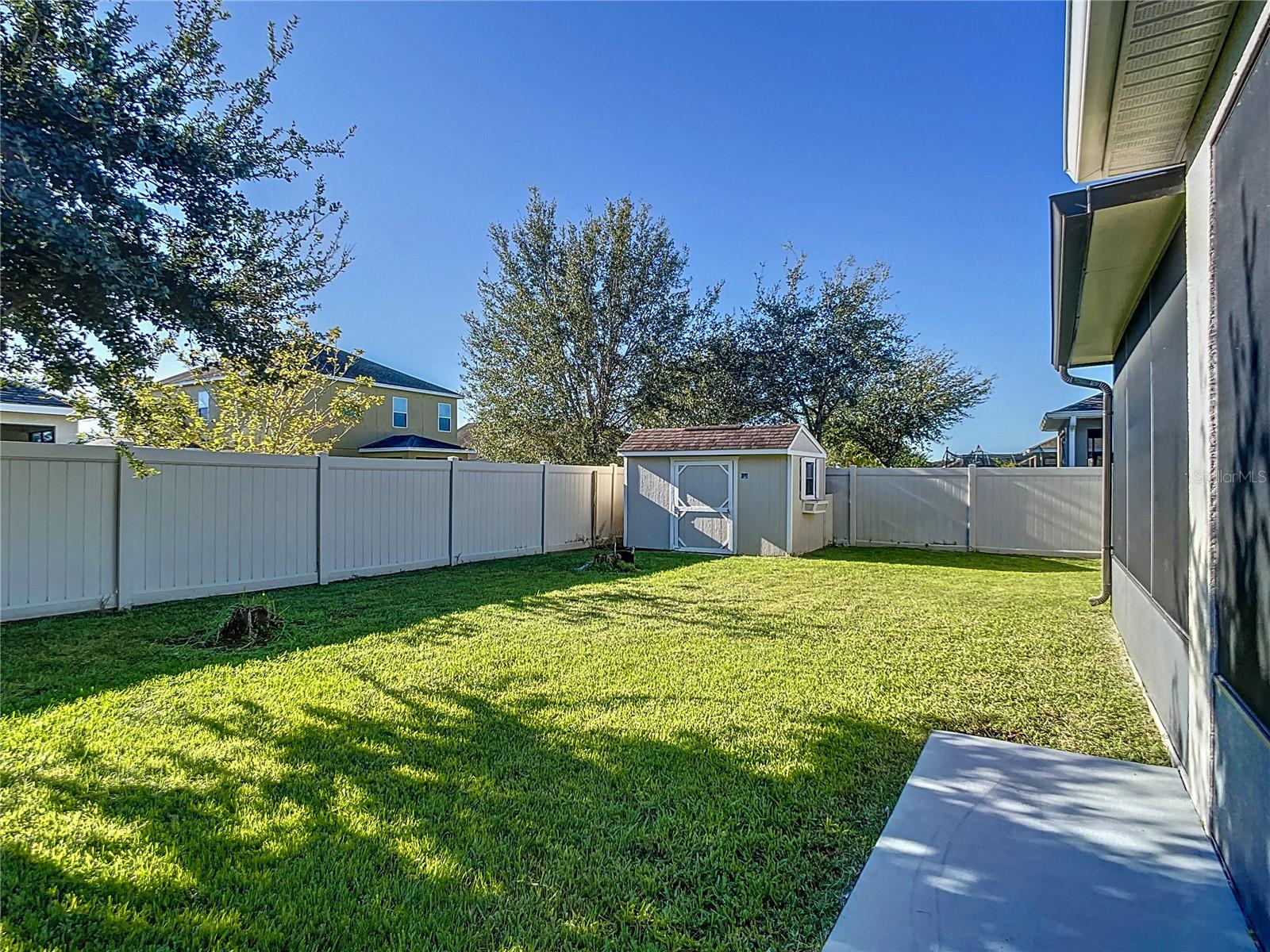 ESPRIT PH 2 - Residential Lease