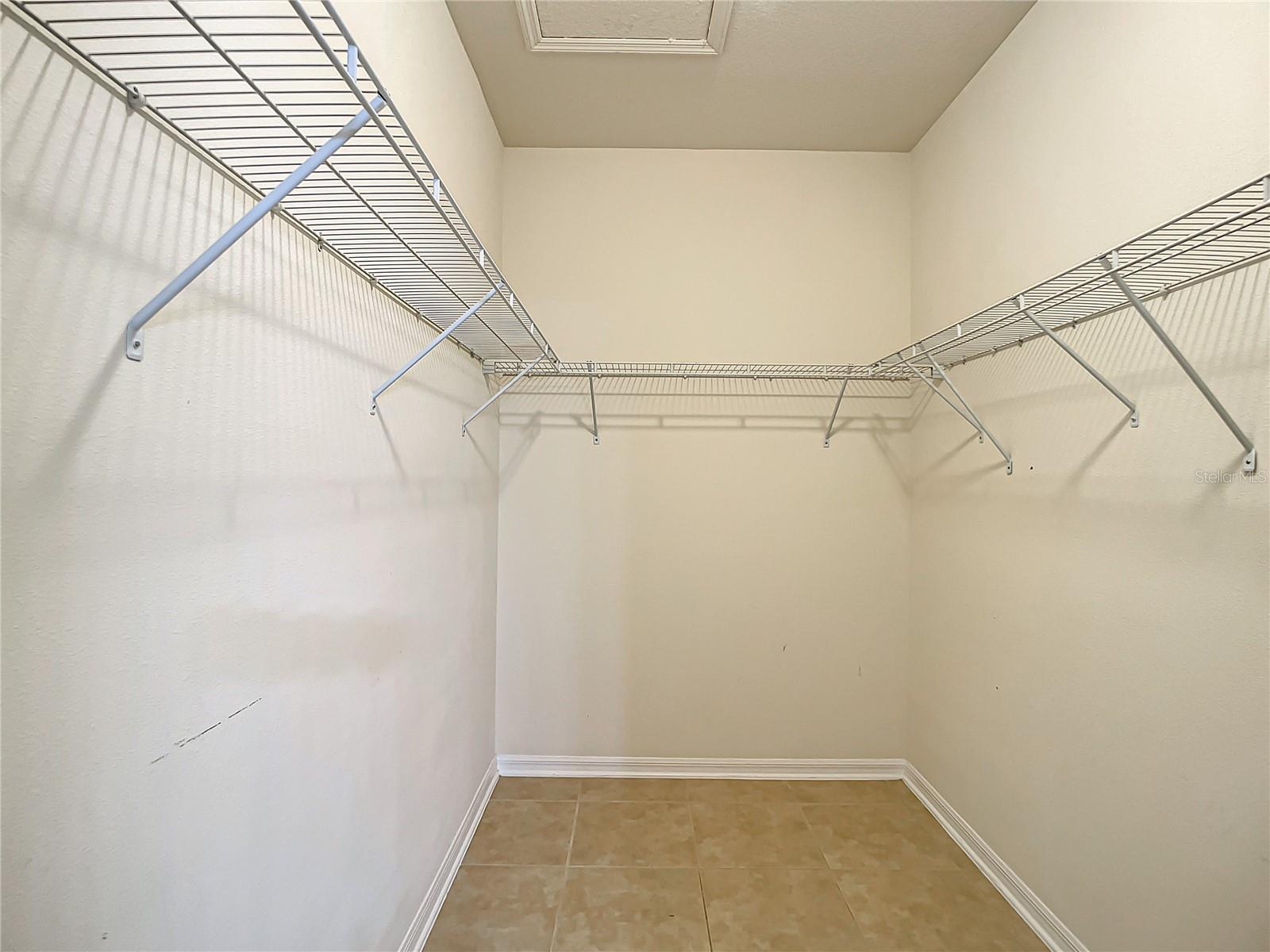 ESPRIT PH 2 - Residential Lease