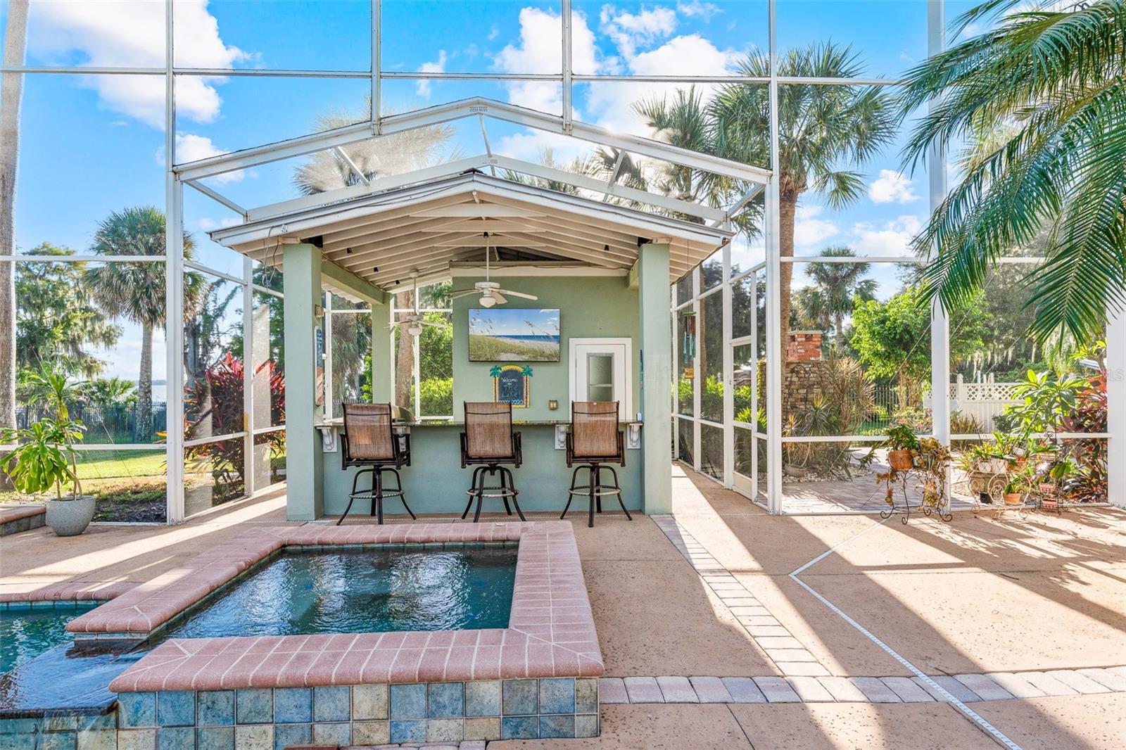 JOHNSONS MARY K & T S - Residential