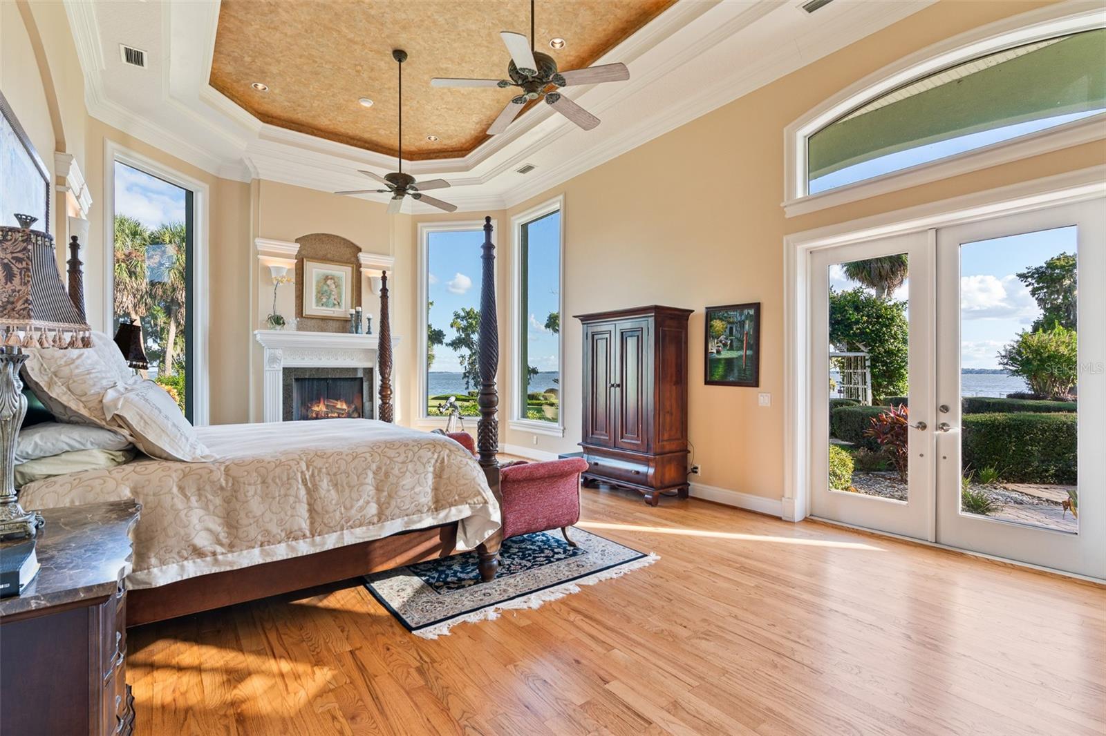 JOHNSONS MARY K & T S - Residential