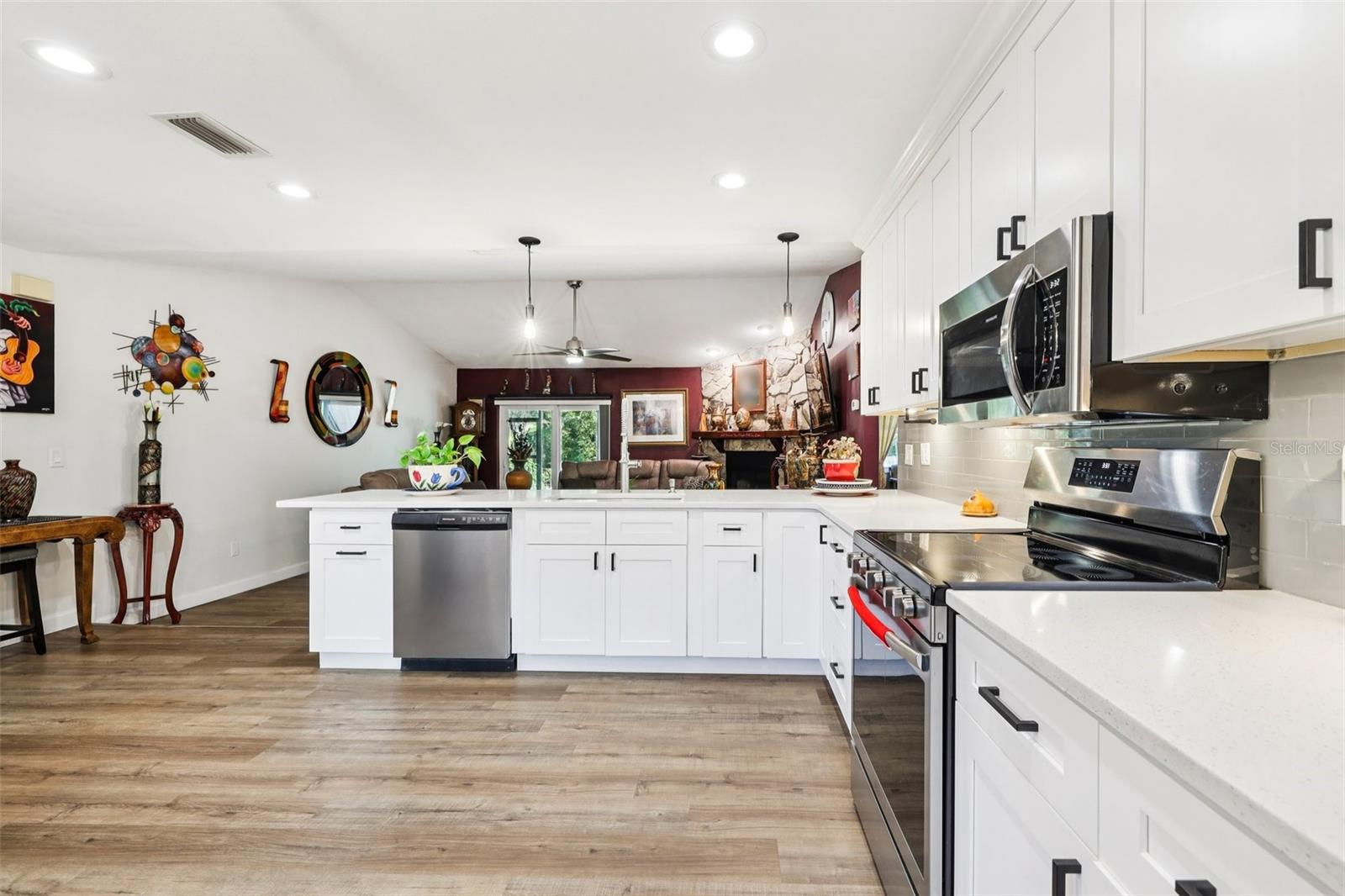 LAKE PADGETT PINES - Residential