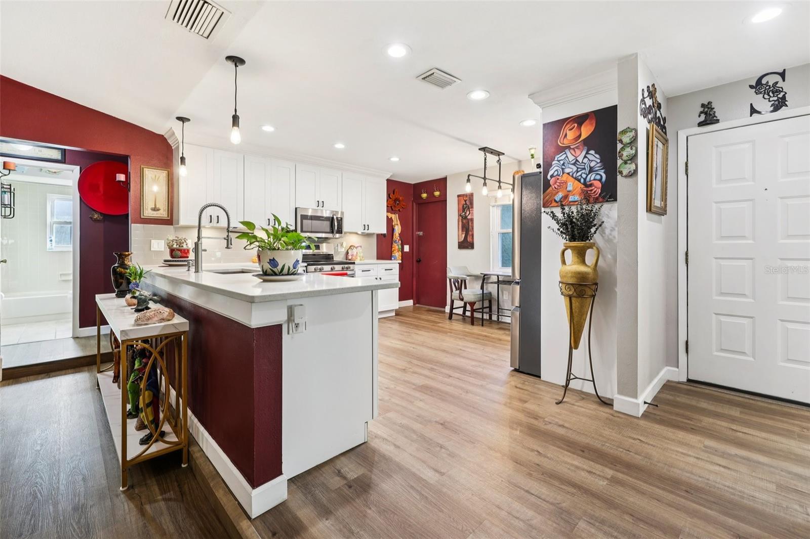 LAKE PADGETT PINES - Residential