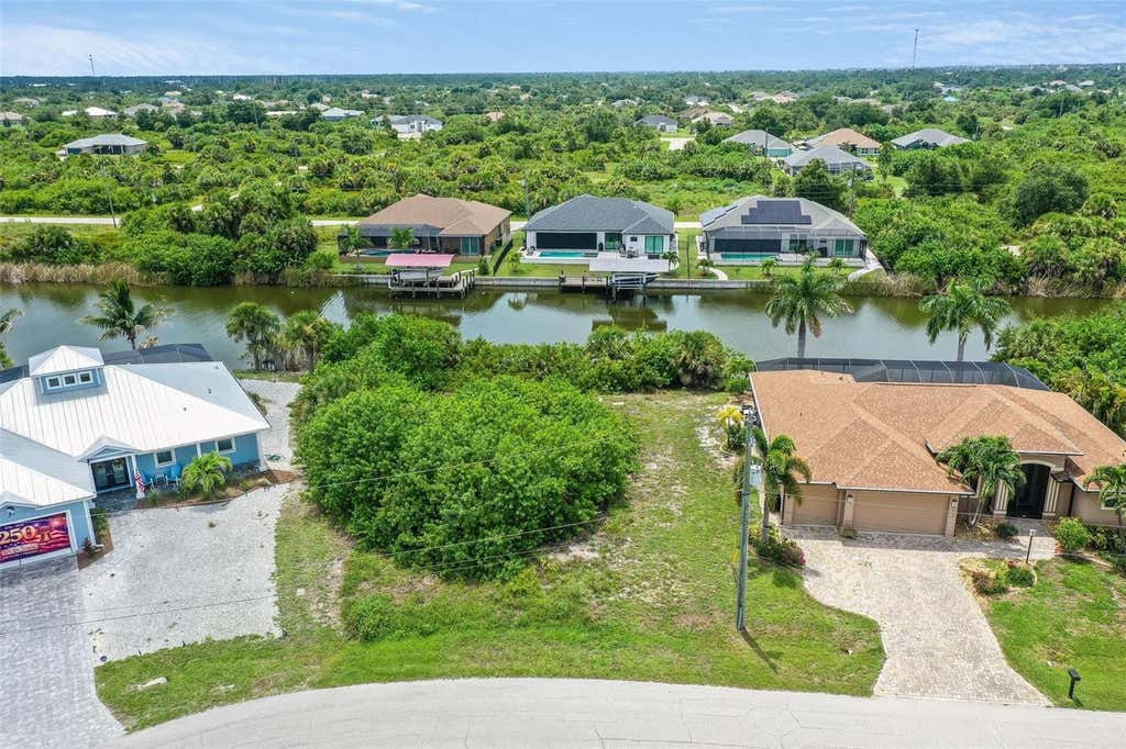 Photo of 14278 Maysville Circle, Port Charlotte, FL 33981 (MLS # A4701308)