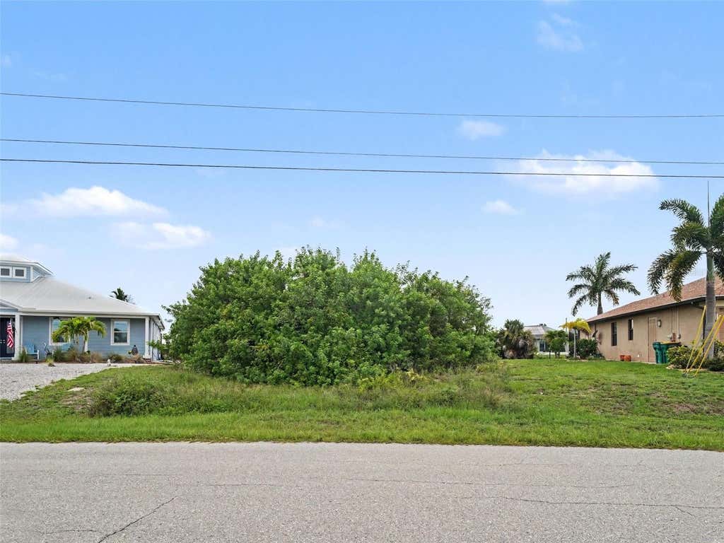 Photo of 14278 Maysville Circle, Port Charlotte, FL 33981 (MLS # A4701308)