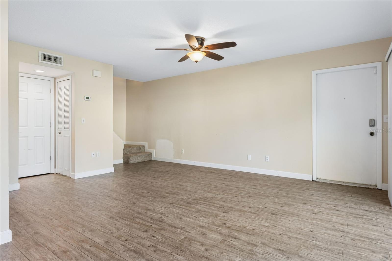 RAINTREE MANOR HOMES CONDOMINI - Residential