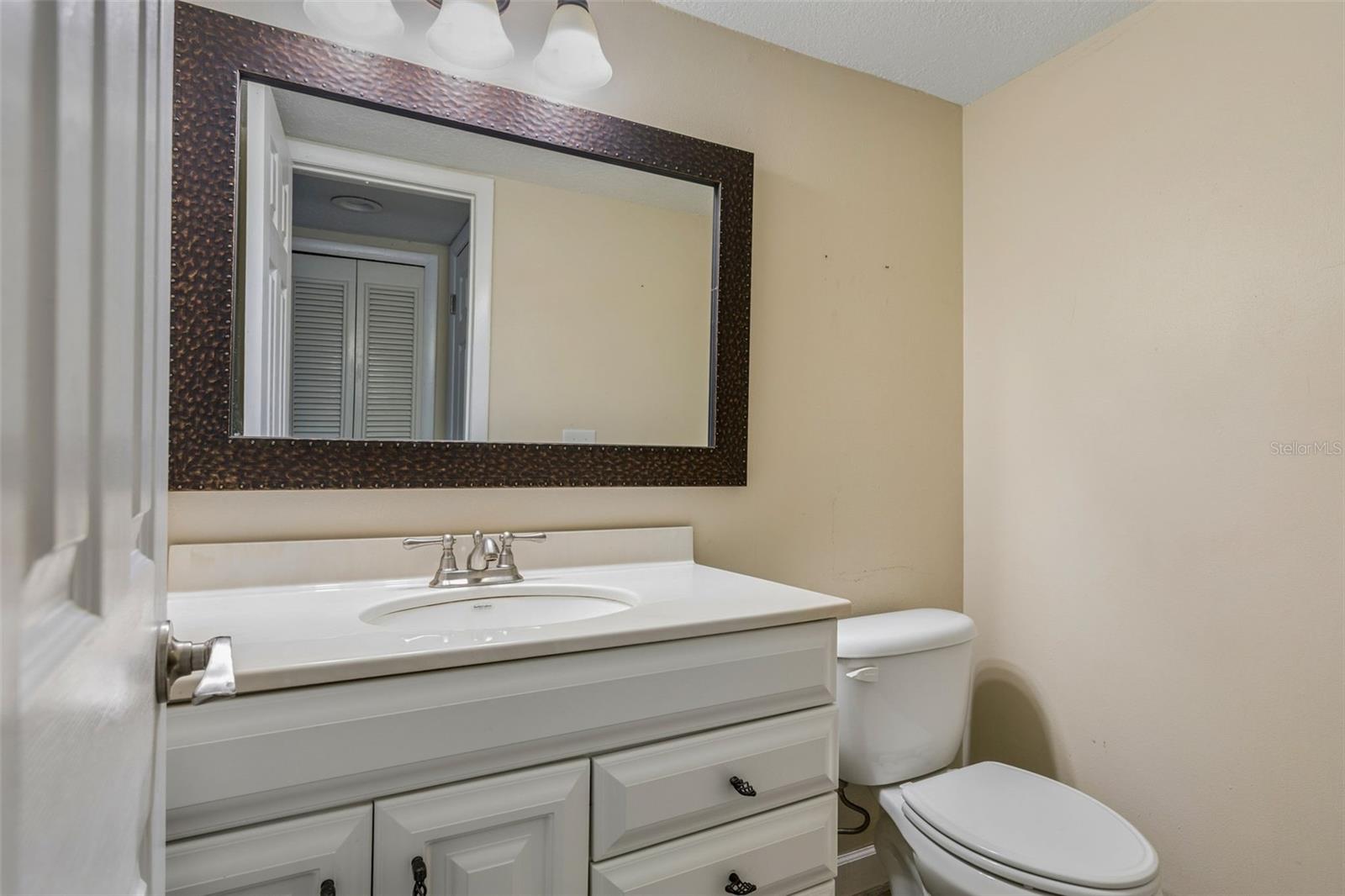 RAINTREE MANOR HOMES CONDOMINI - Residential