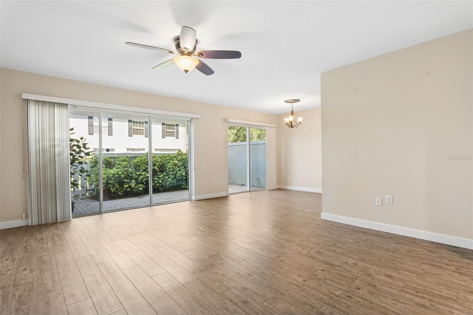 RAINTREE MANOR HOMES CONDOMINI - Residential