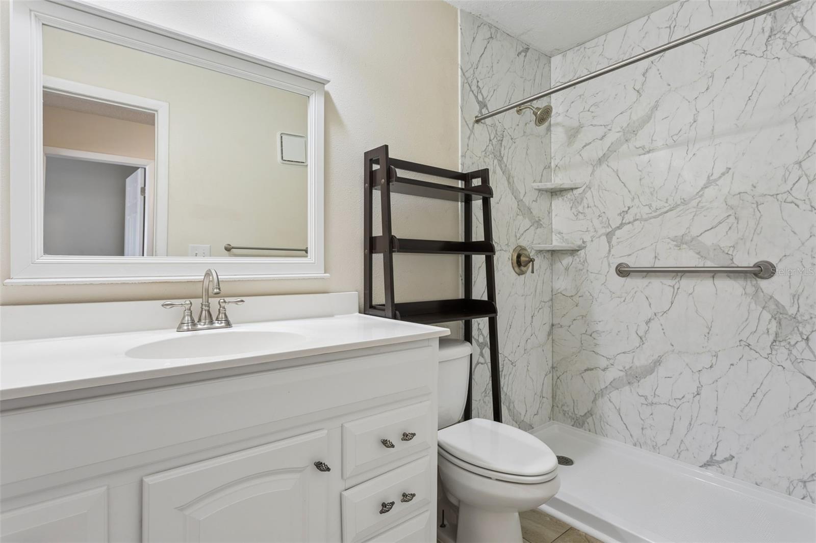 RAINTREE MANOR HOMES CONDOMINI - Residential