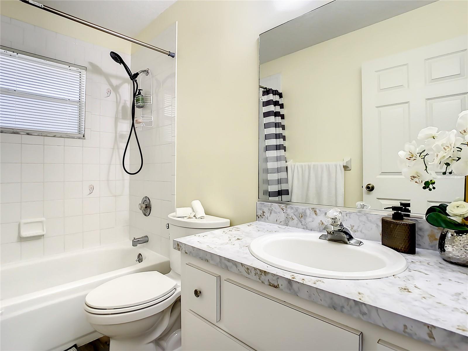 TANGLEWOODS UN 01 - Residential