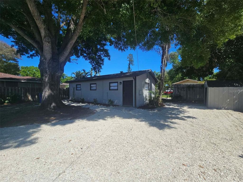 Photo of 2403 21st Avenue W, Bradenton, FL 34205 (MLS # A4687449)